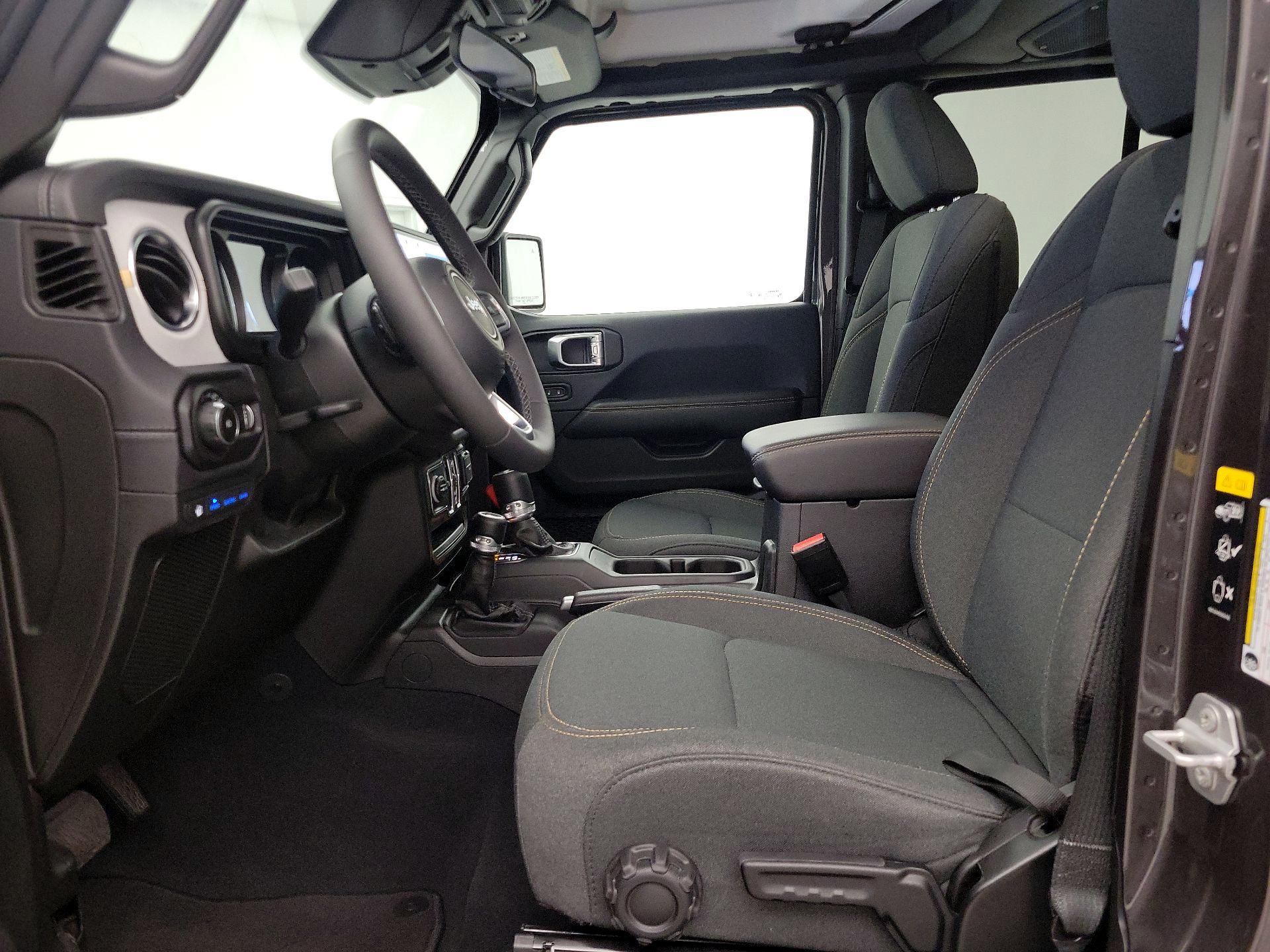 Thumbnail: 2025 Jeep Wrangler - 11