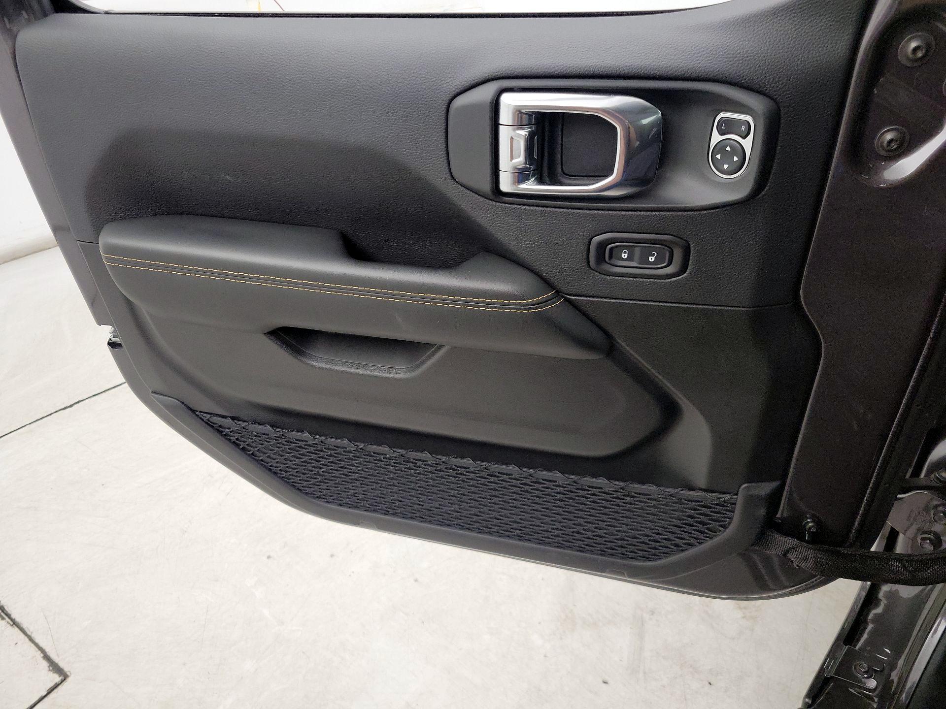 Thumbnail: 2025 Jeep Wrangler - 12