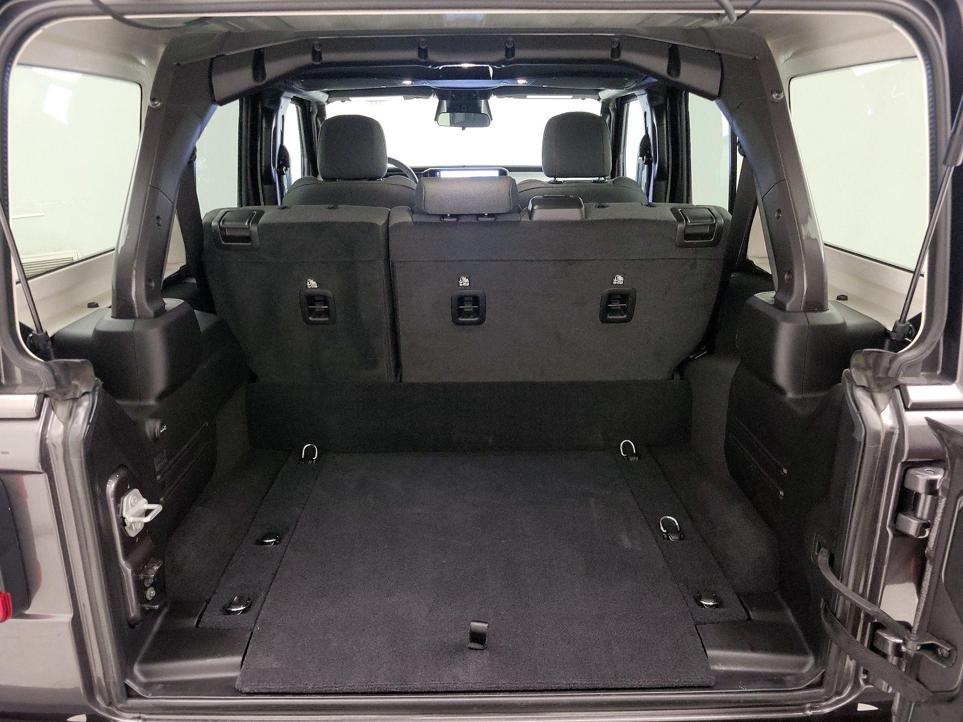 Thumbnail: 2025 Jeep Wrangler - 20