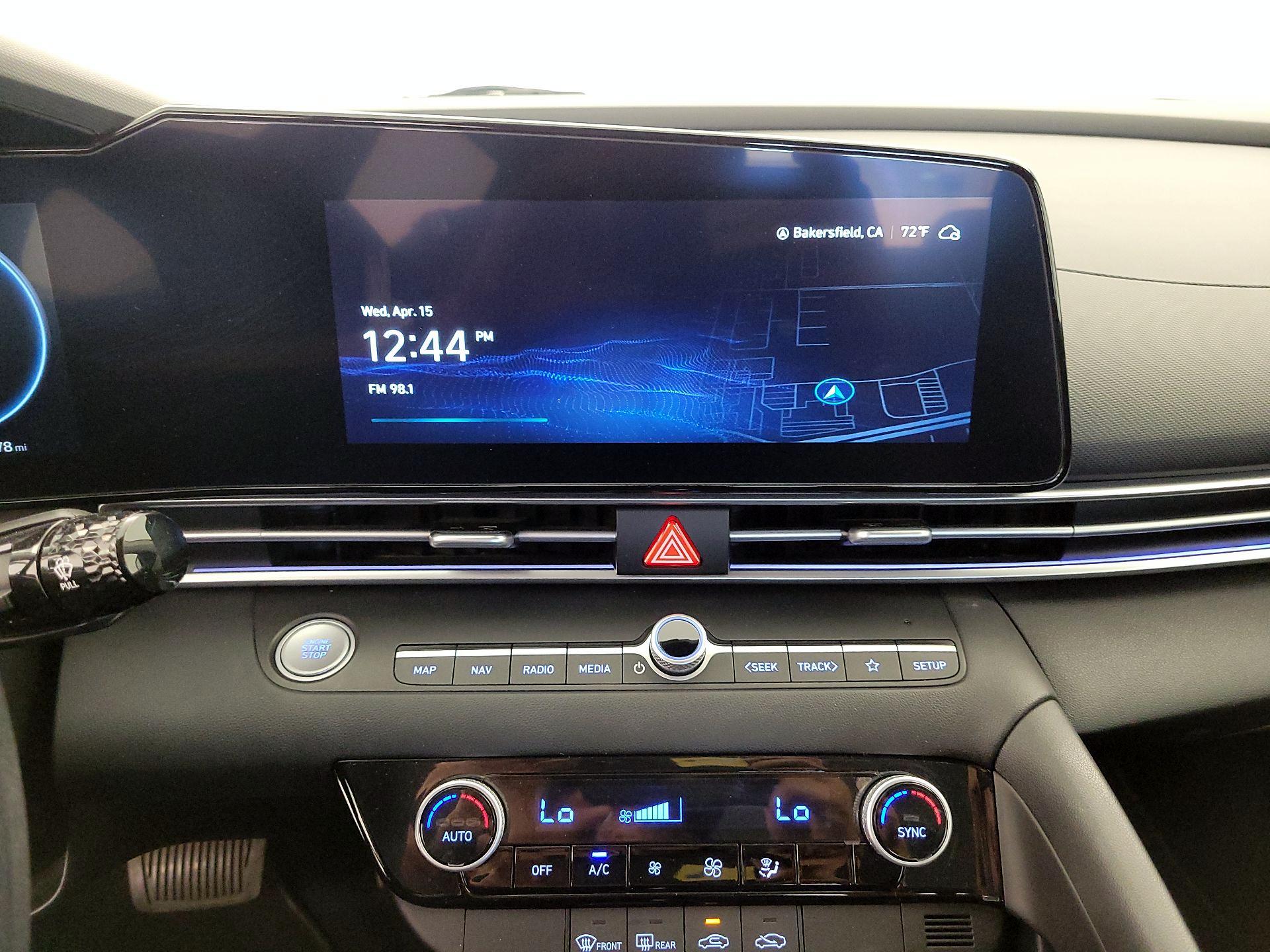 Thumbnail: 2024 Hyundai Elantra - 16