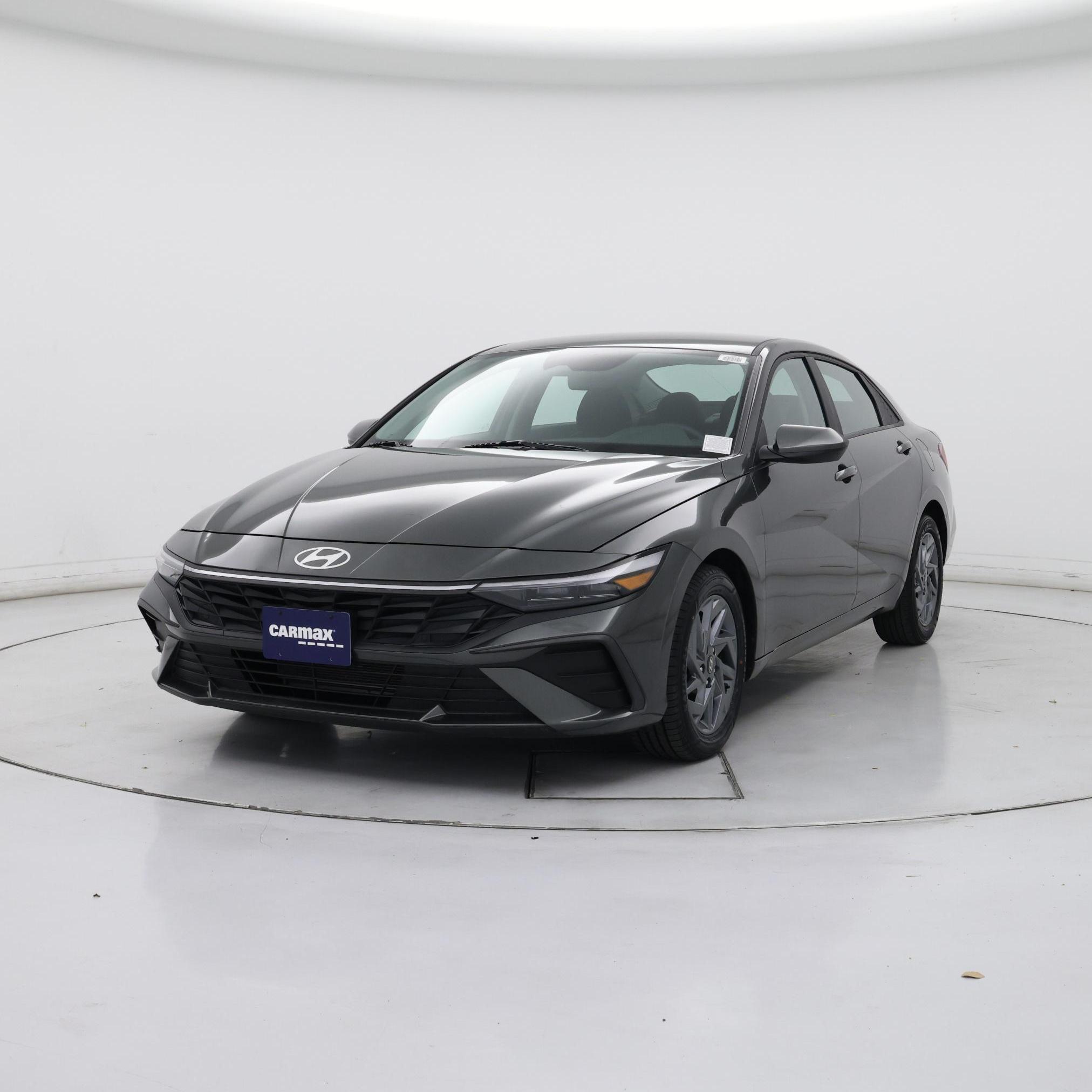 Thumbnail: 2024 Hyundai Elantra - 4