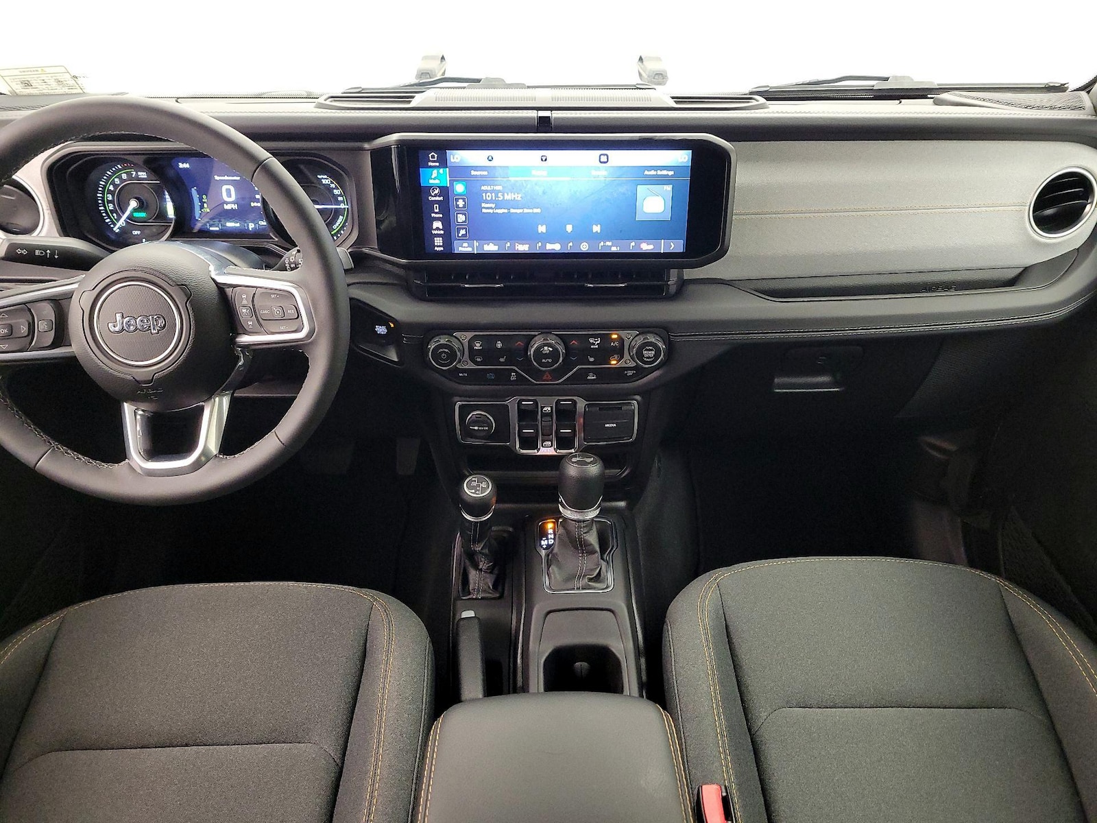 2025 Jeep Wrangler 4xe Sahara 4XE - Photo 10