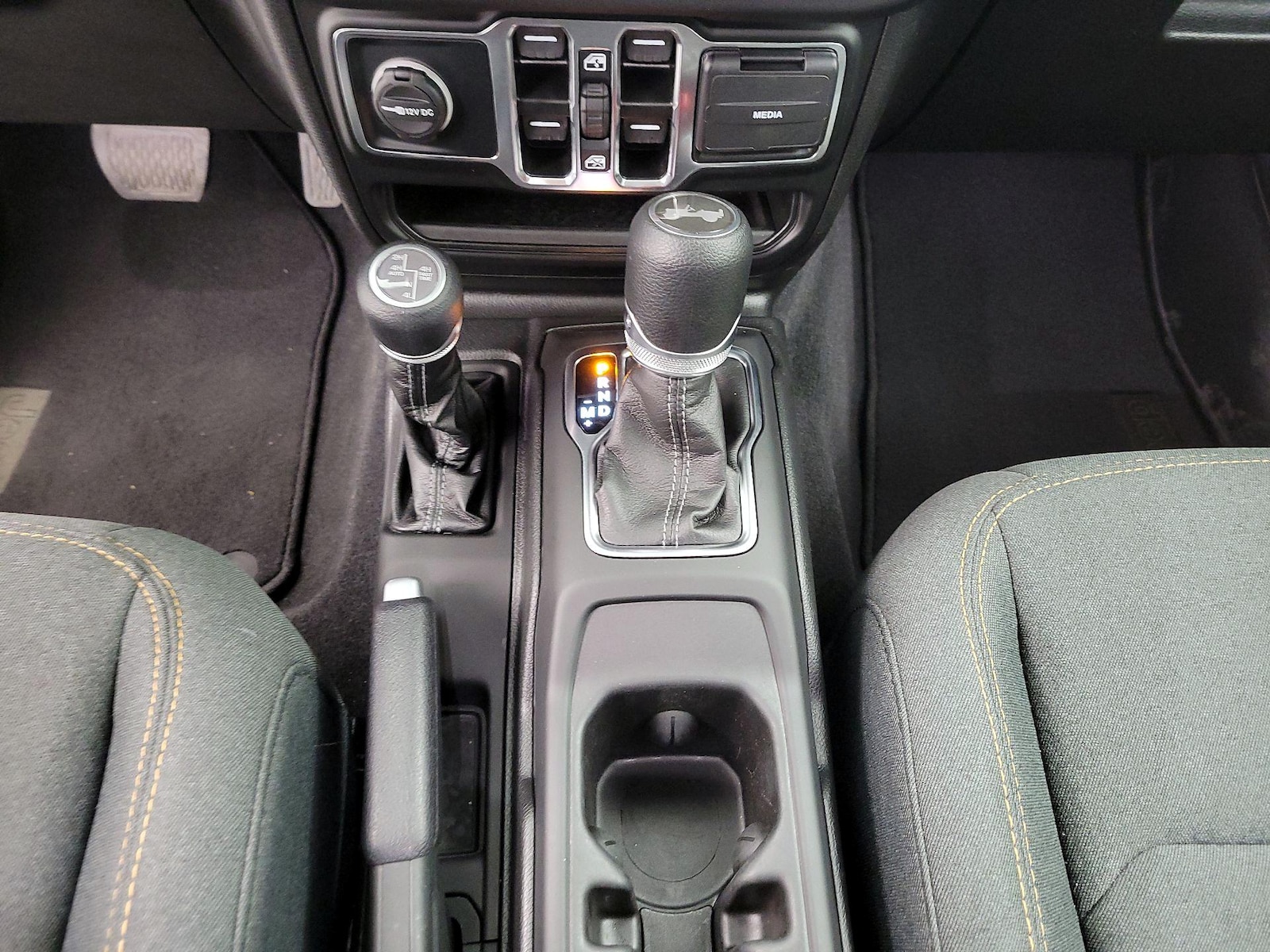 2025 Jeep Wrangler 4xe Sahara 4XE - Photo 18