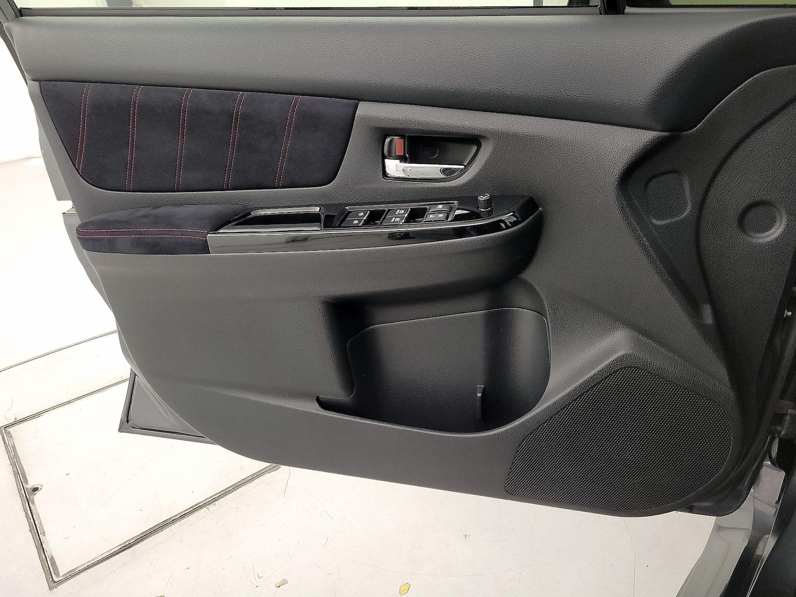 2020 Subaru WRX STI Base - Photo 13