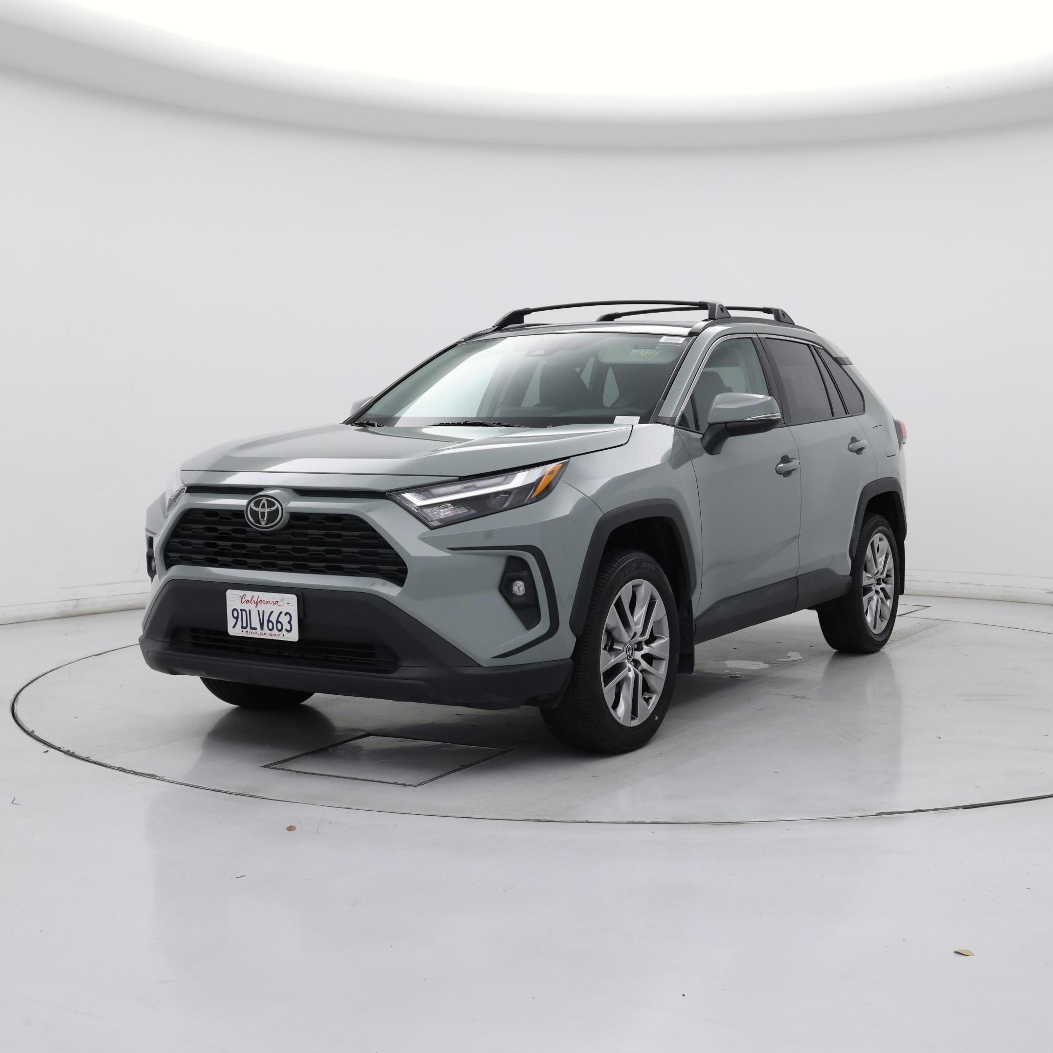 Thumbnail: 2022 Toyota RAV4 - 4
