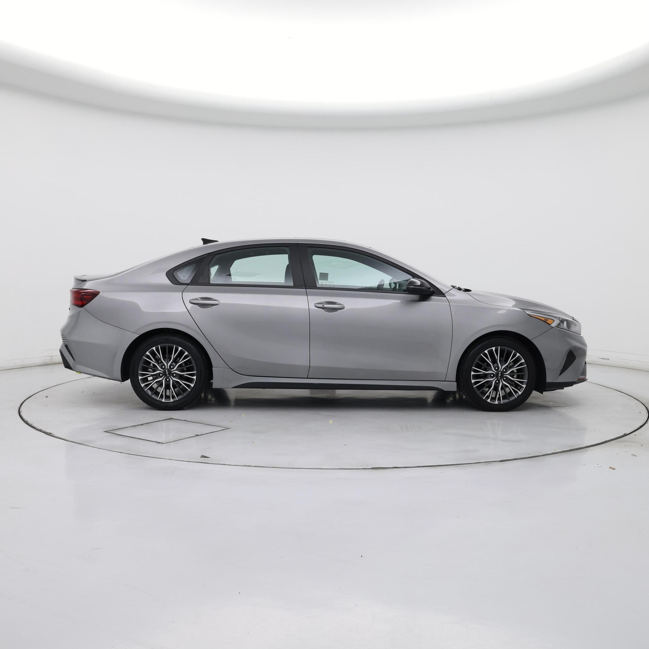 Thumbnail: 2023 Kia Forte - 7