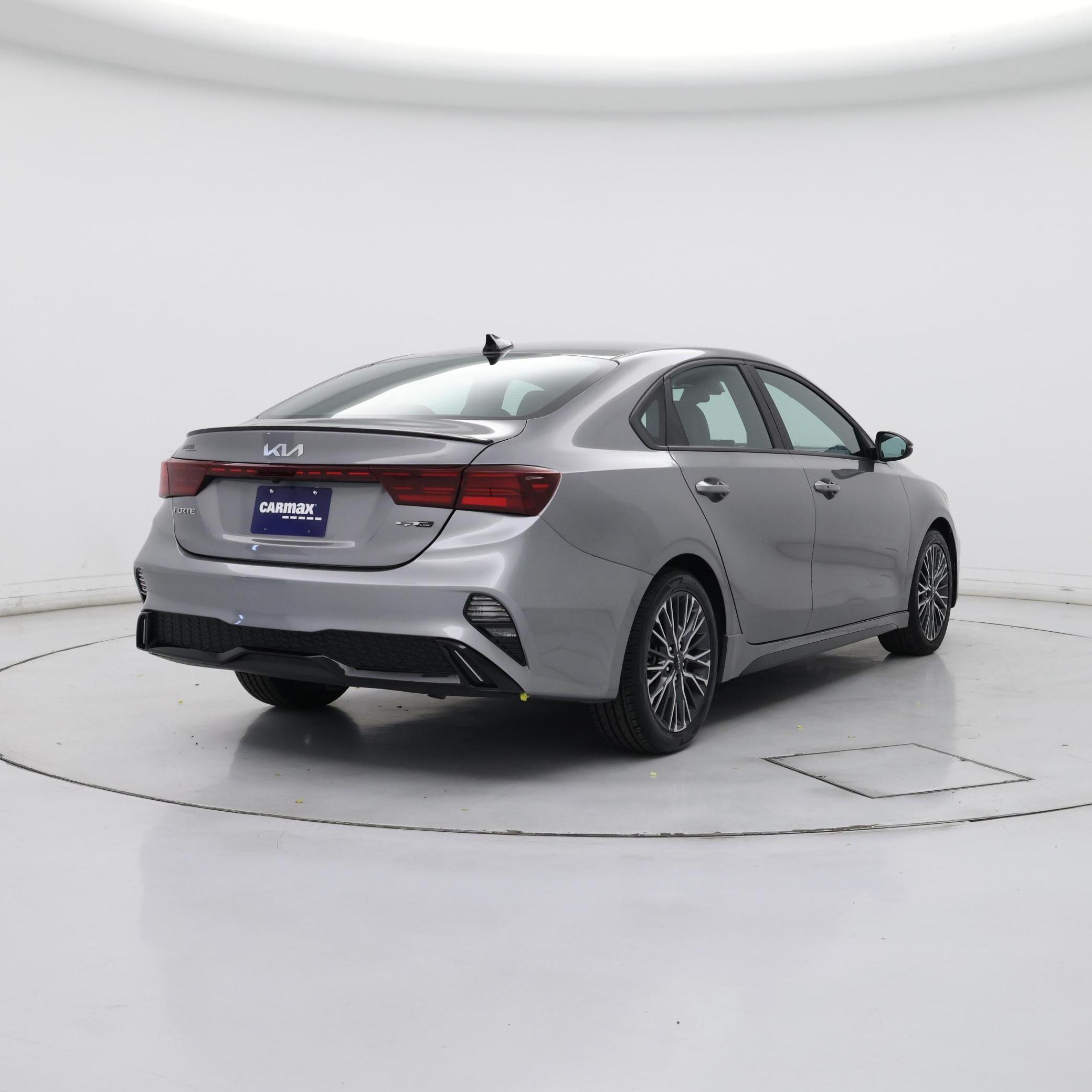 Thumbnail: 2023 Kia Forte - 8