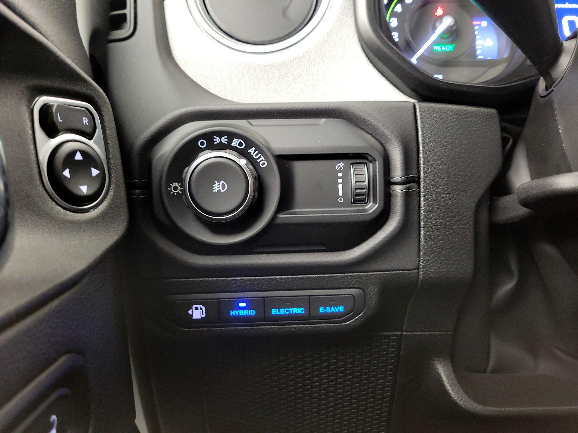 Thumbnail: 2025 Jeep Wrangler - 13