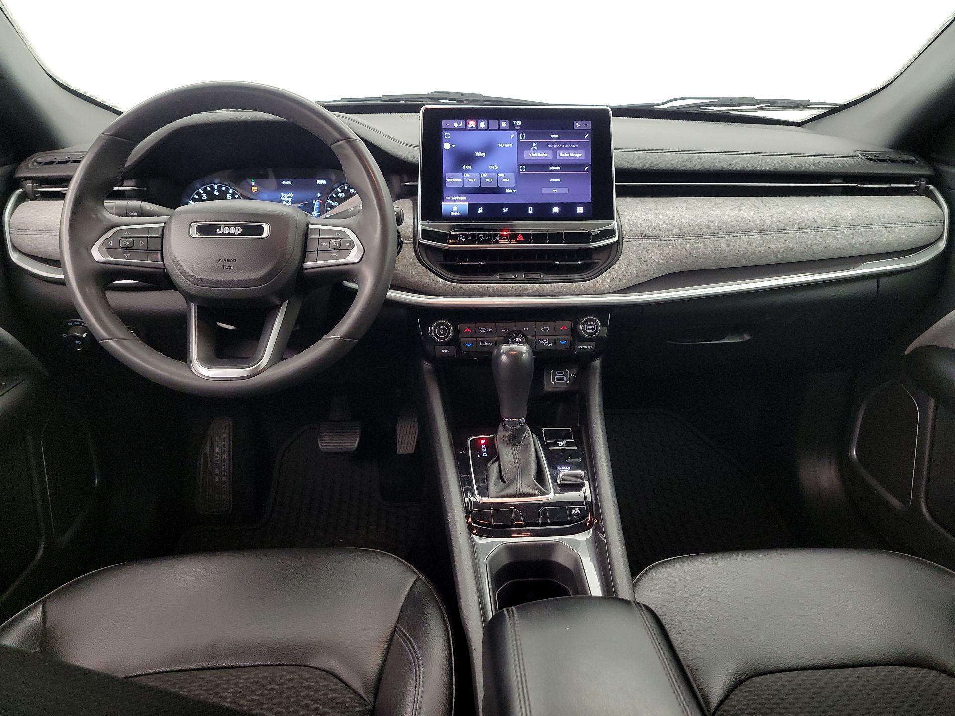 Thumbnail: 2023 Jeep Compass - 9