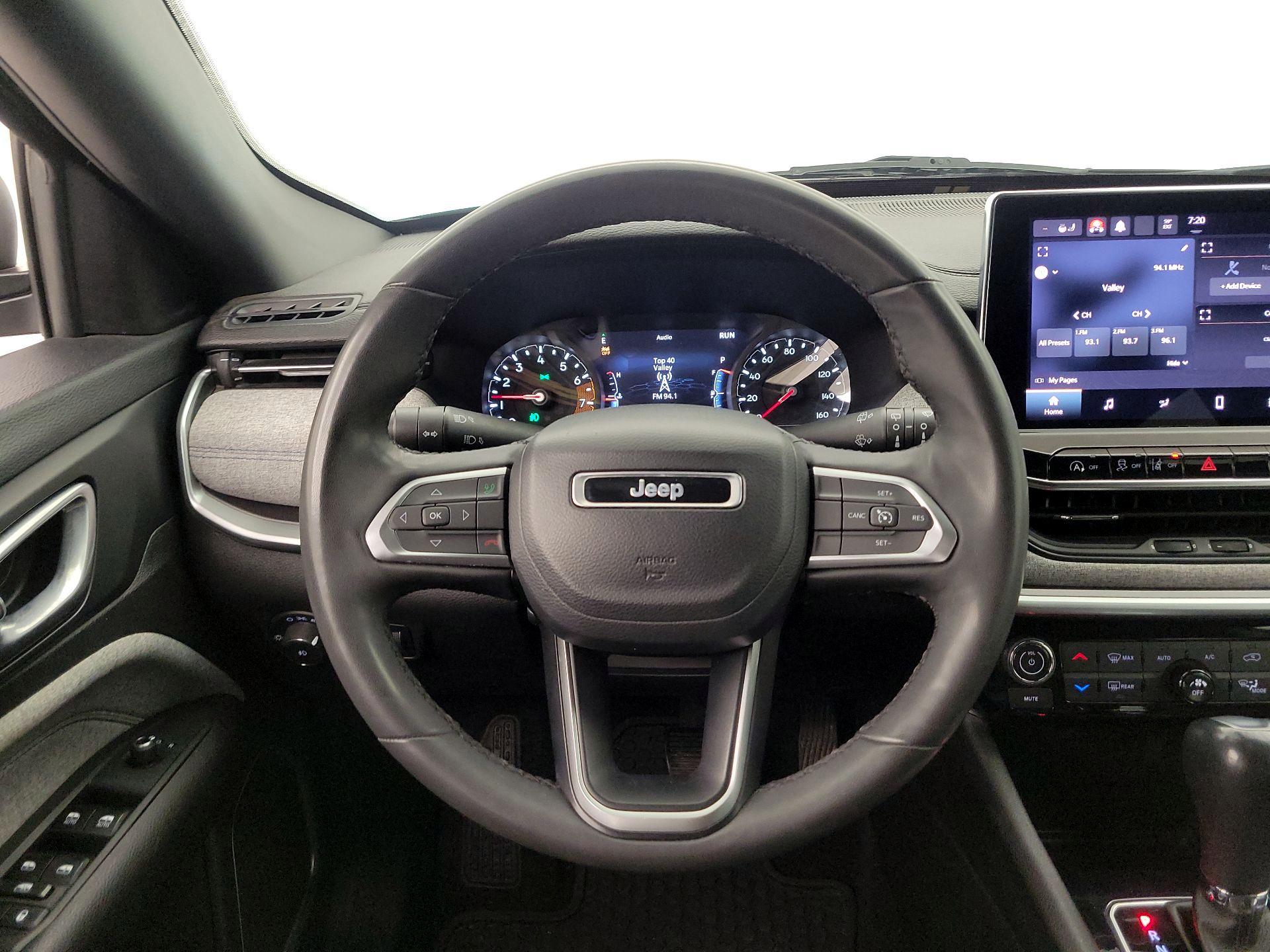 Thumbnail: 2023 Jeep Compass - 10