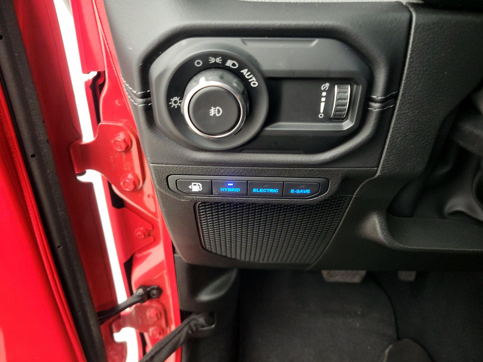 Thumbnail: 2025 Jeep Wrangler - 13