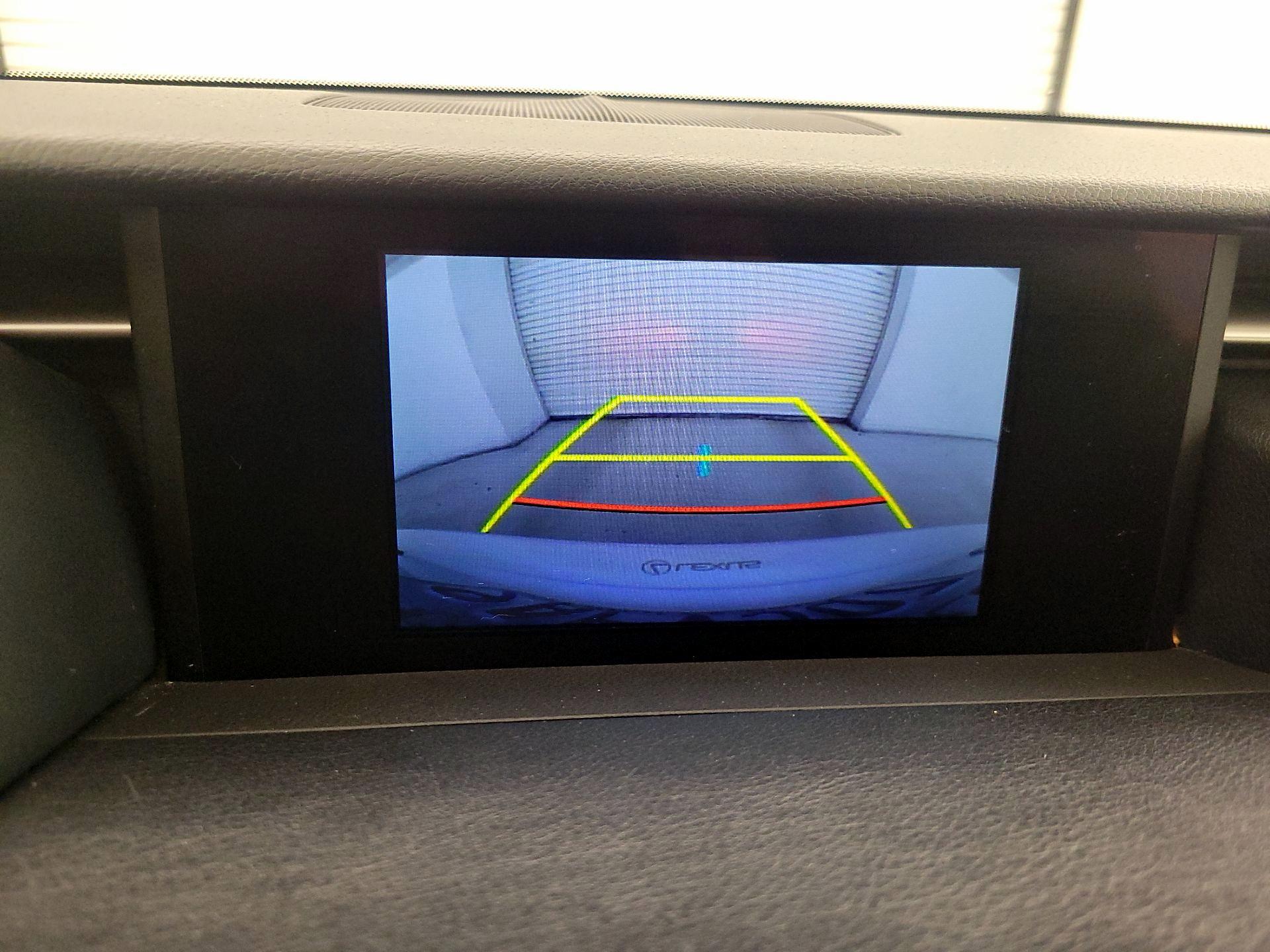 Thumbnail: 2016 Lexus IS - 15