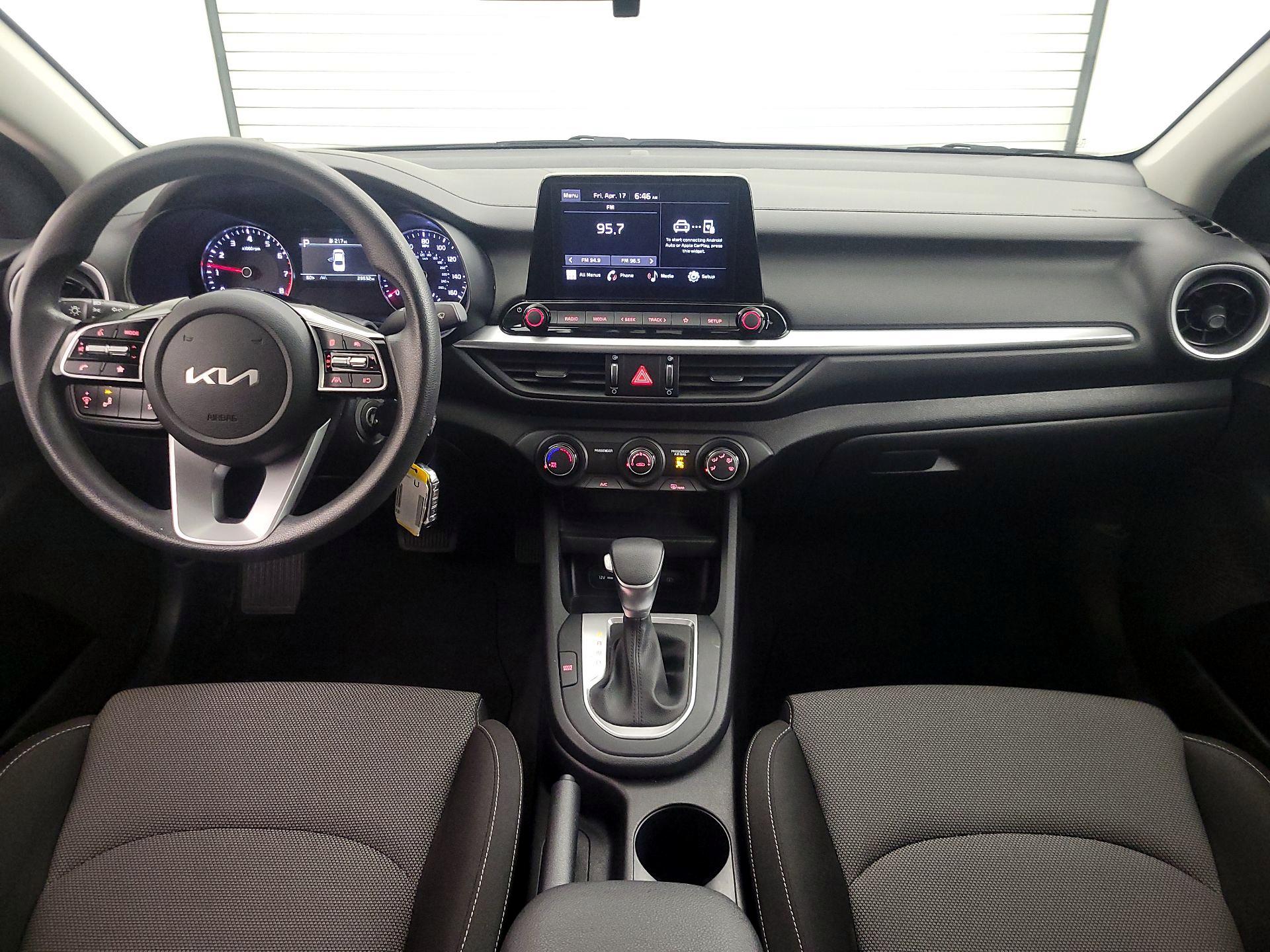 Thumbnail: 2024 Kia Forte - 9