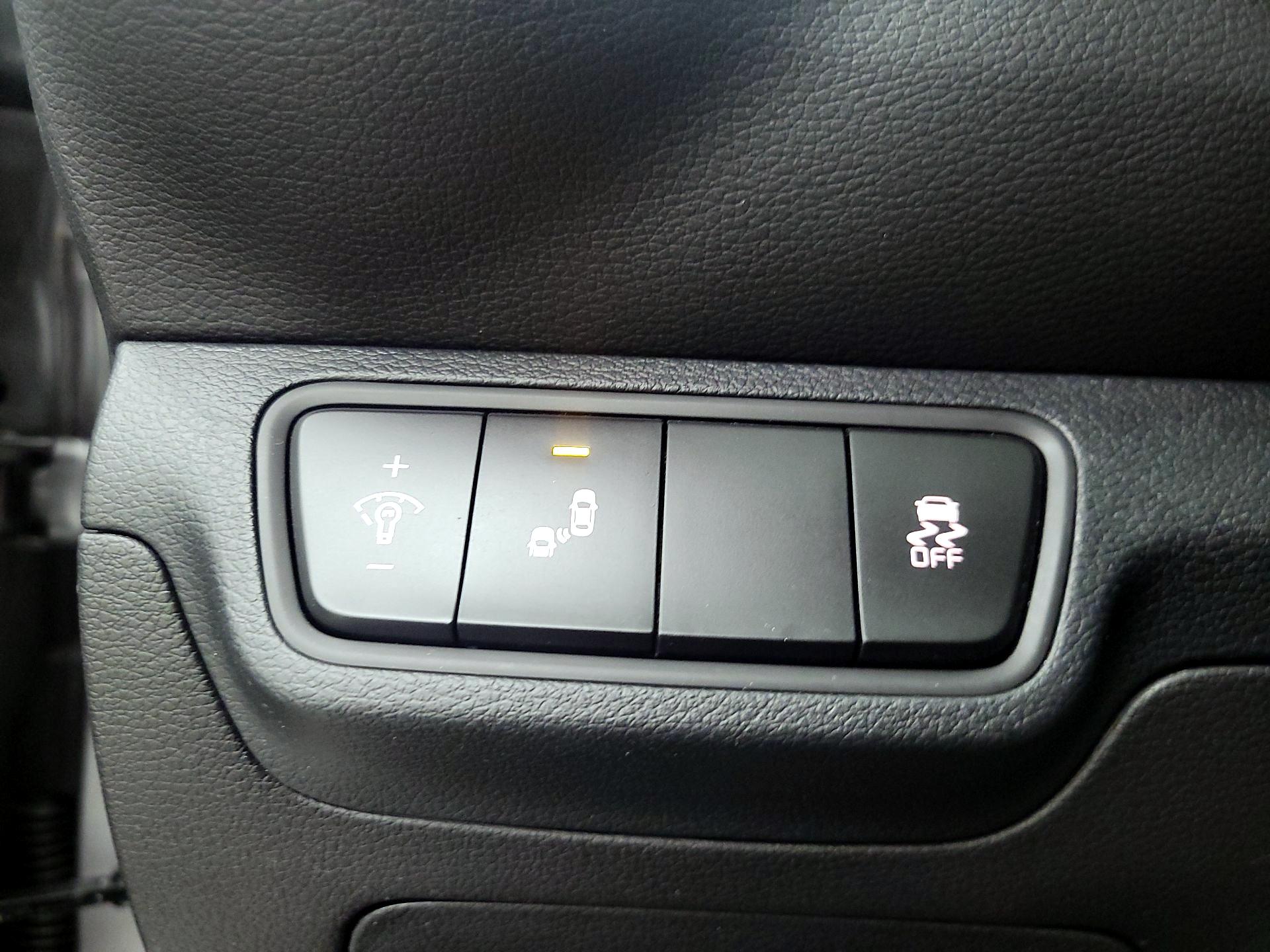 Thumbnail: 2024 Kia Forte - 13