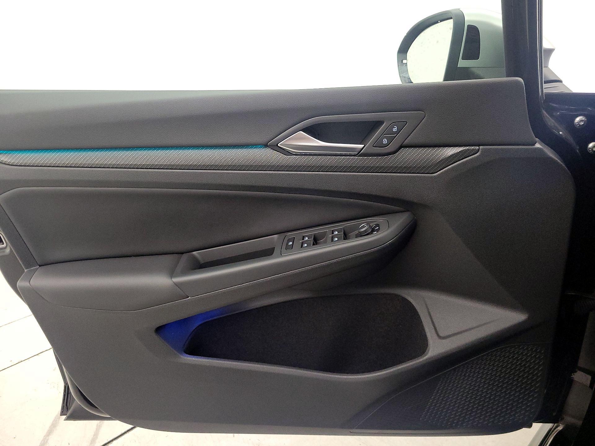 Thumbnail: 2024 Volkswagen Golf - 12