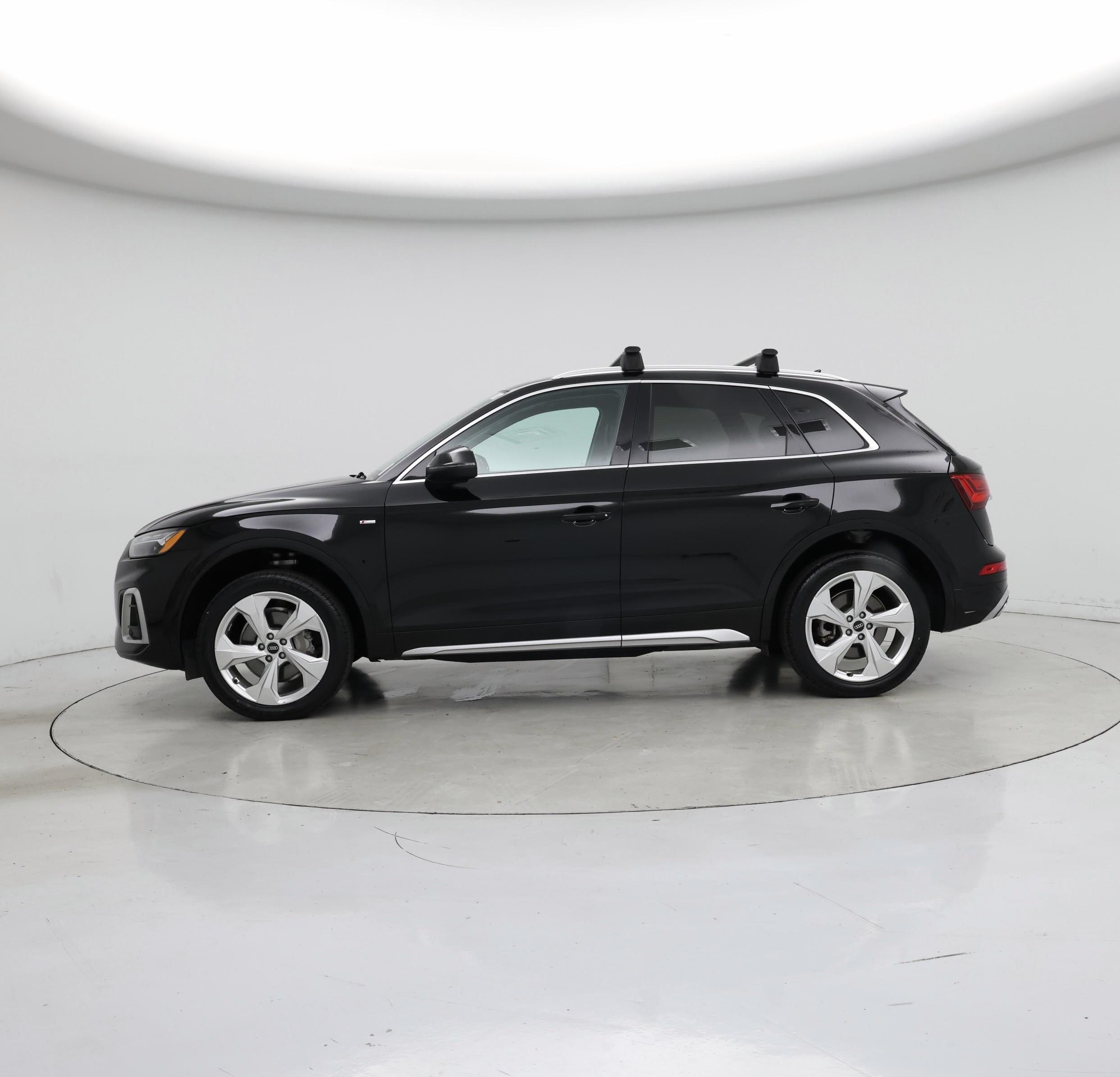 Thumbnail: 2022 Audi Q5 - 3