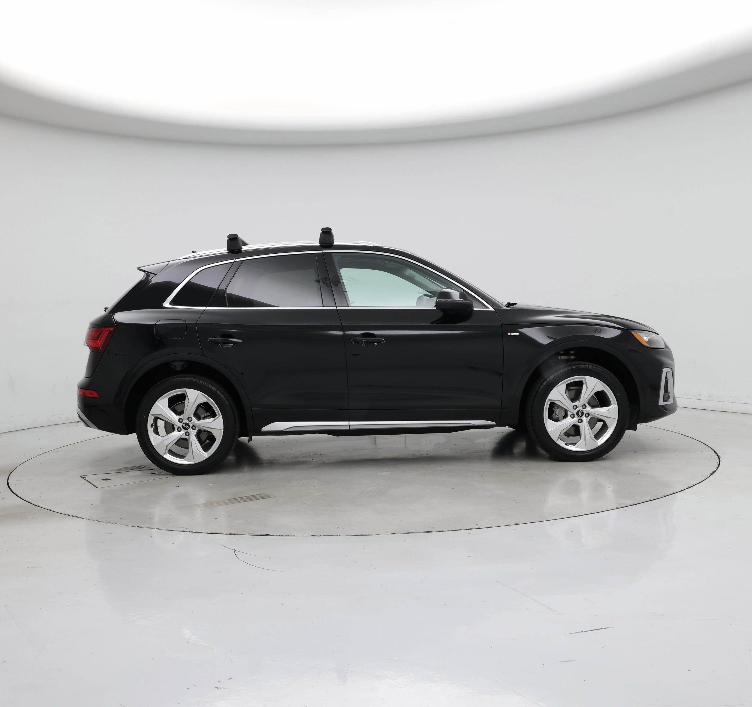Thumbnail: 2022 Audi Q5 - 7