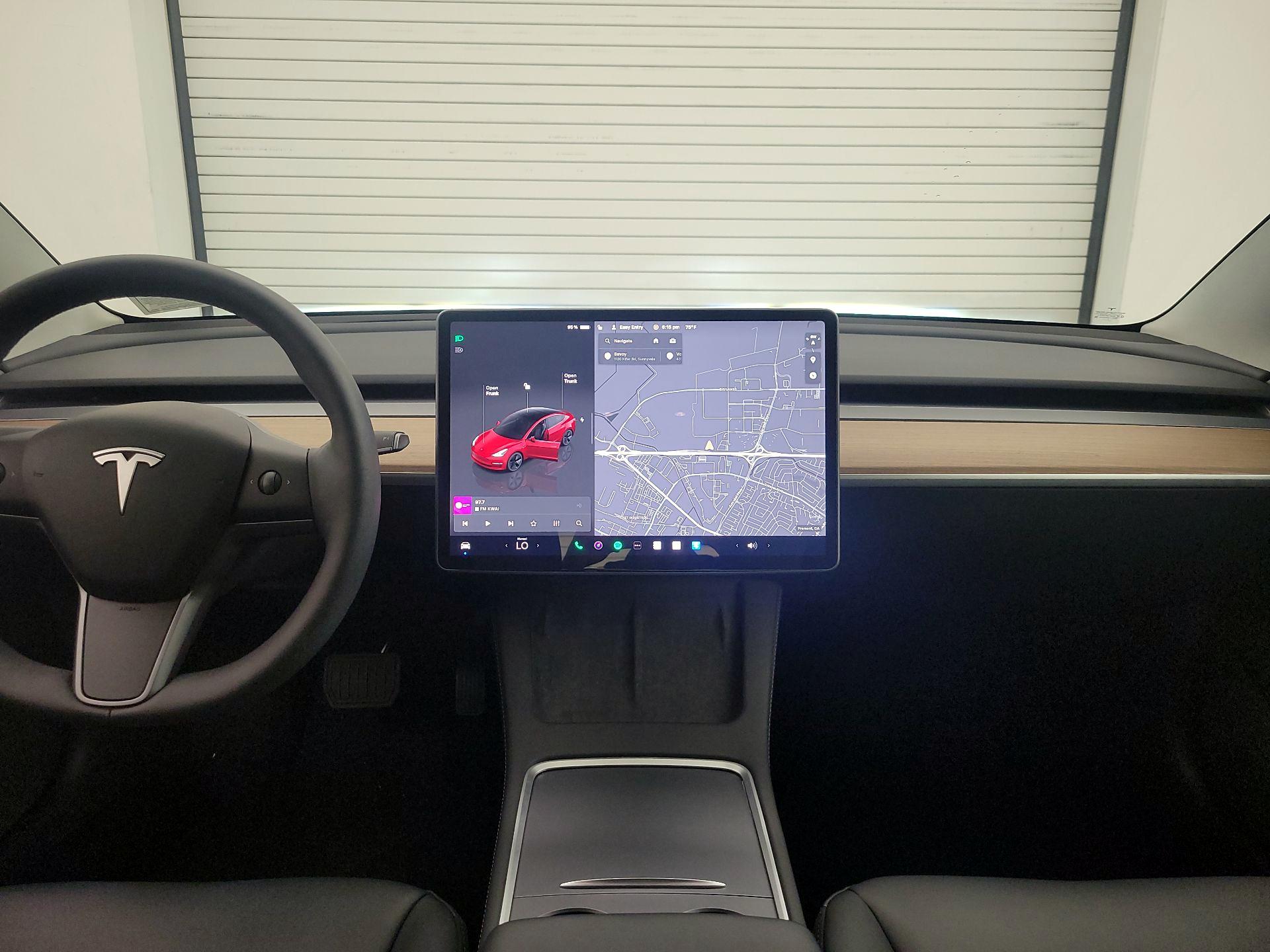 Thumbnail: 2023 Tesla Model 3 - 9