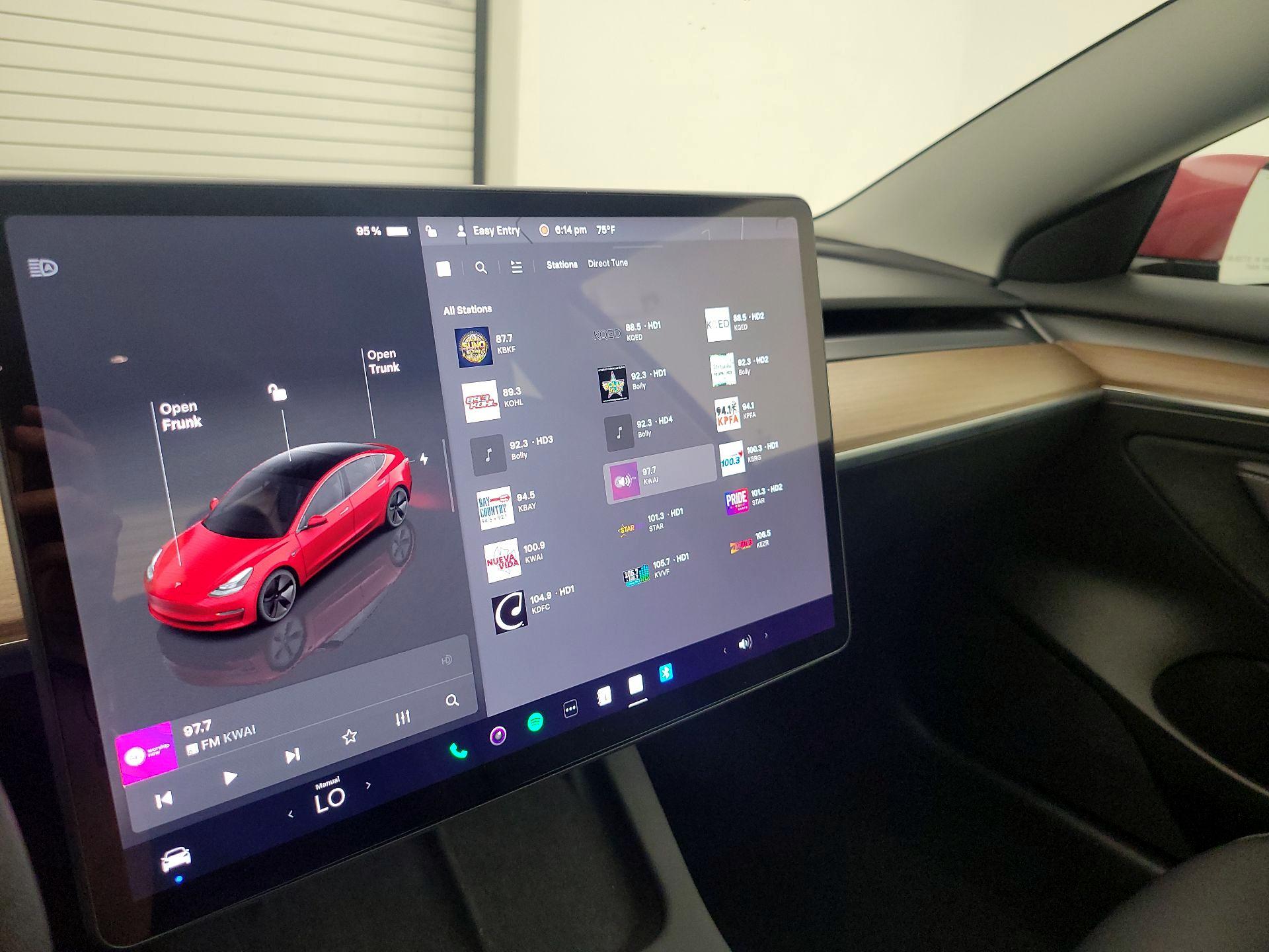 Thumbnail: 2023 Tesla Model 3 - 15