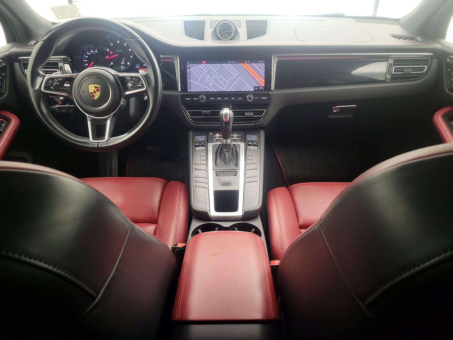 Thumbnail: 2021 Porsche Macan - 9
