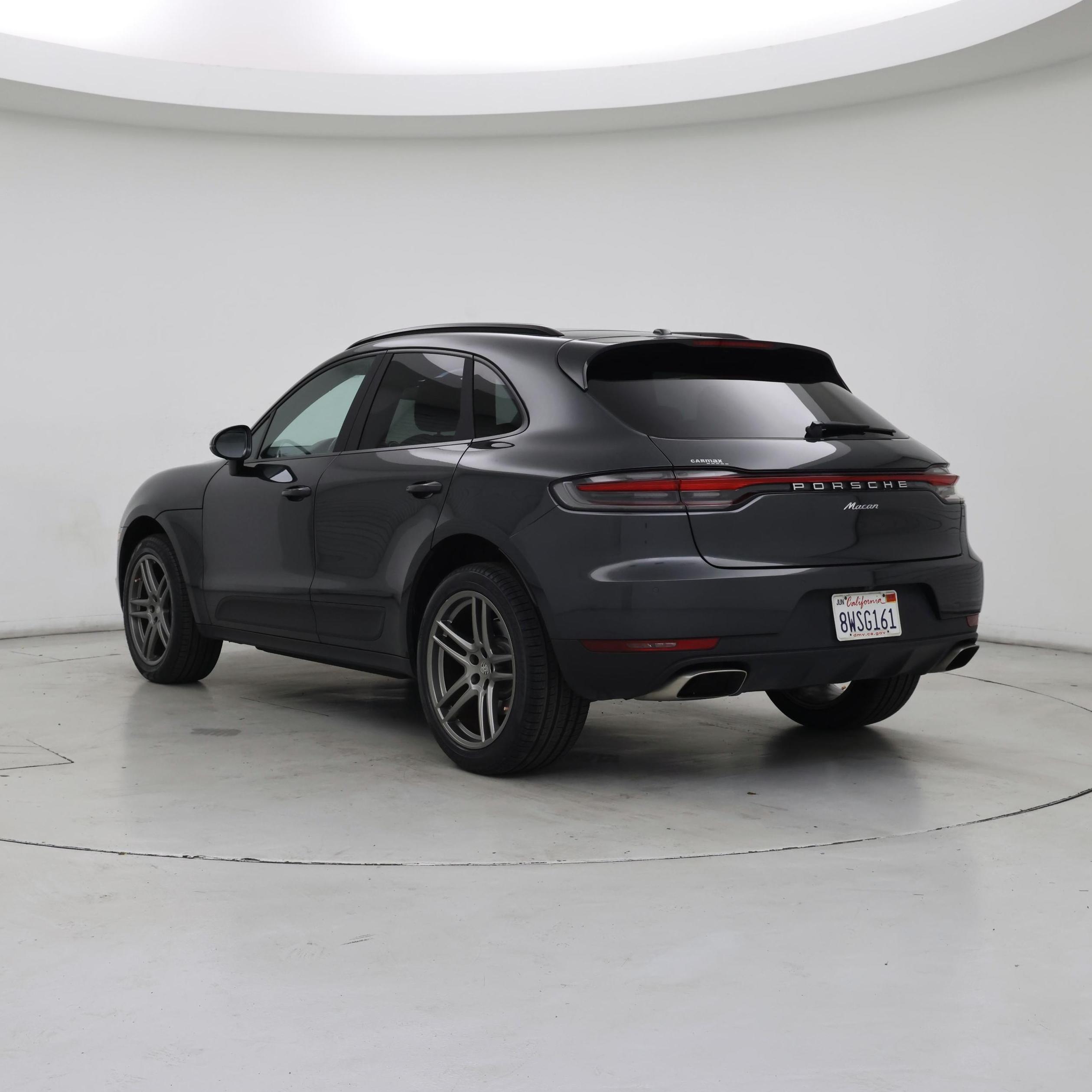 Thumbnail: 2021 Porsche Macan - 2