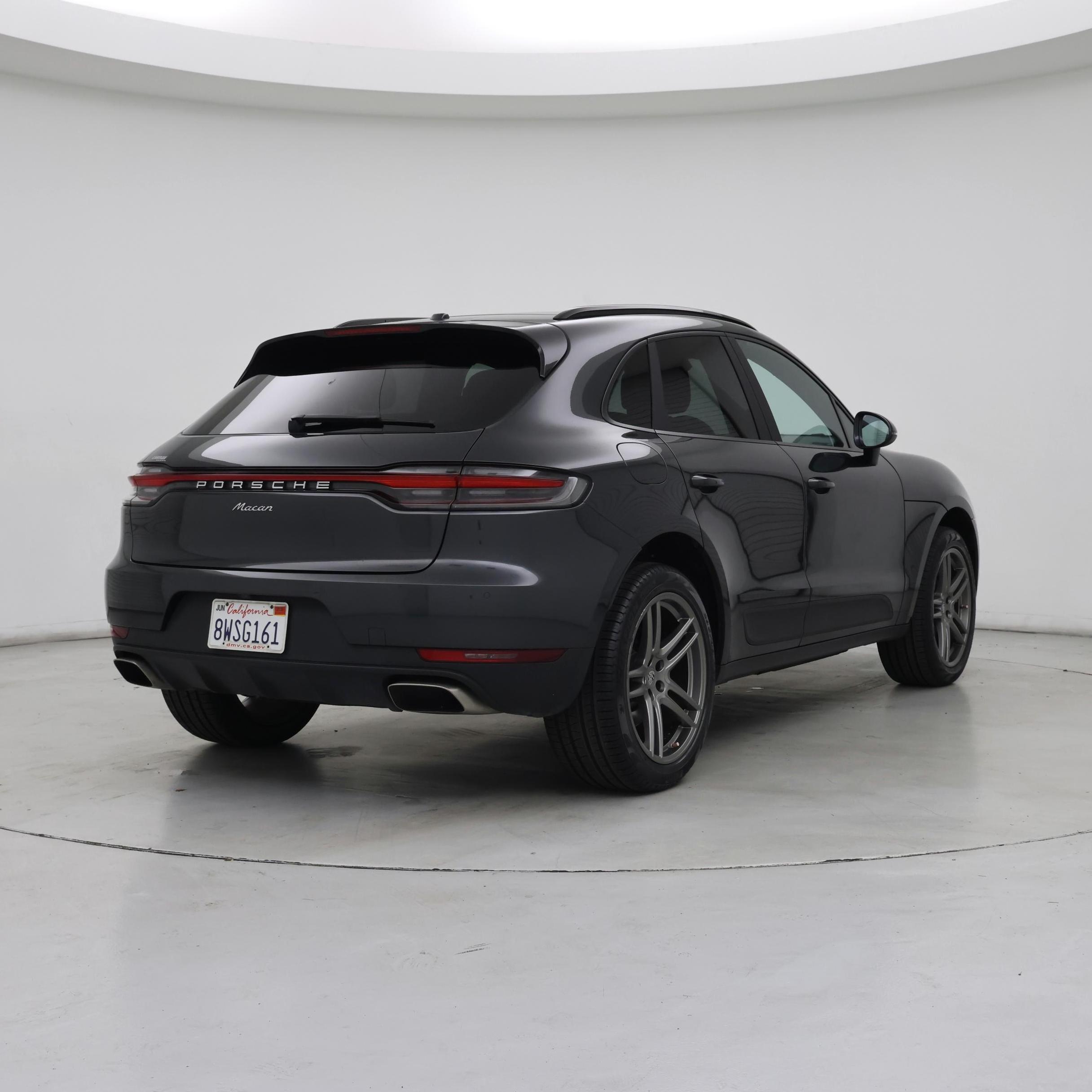 Thumbnail: 2021 Porsche Macan - 8