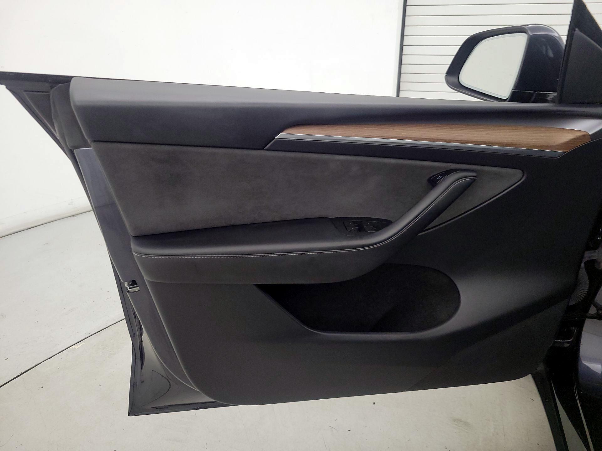 Thumbnail: 2024 Tesla Model Y - 12