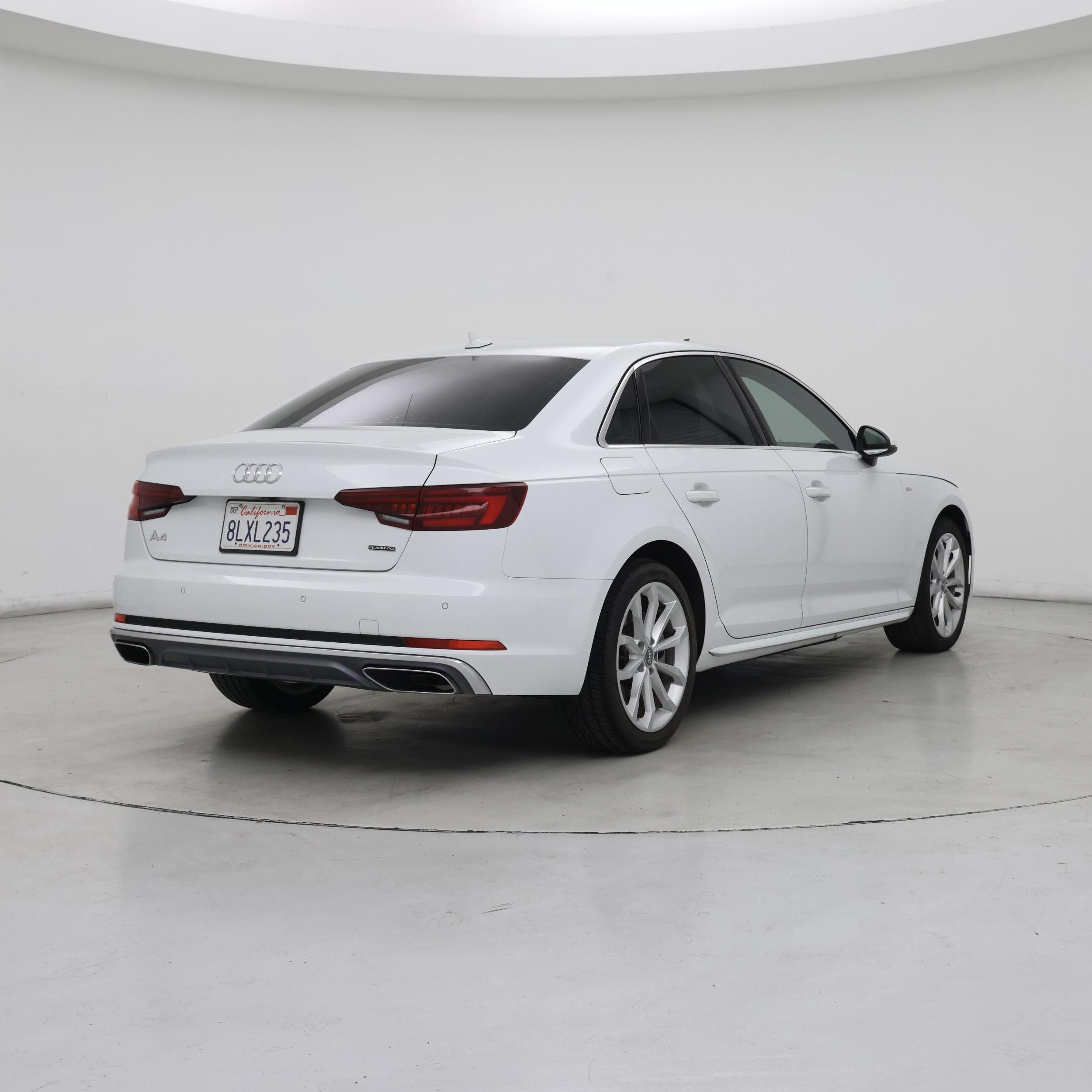 Thumbnail: 2019 Audi A4 - 8