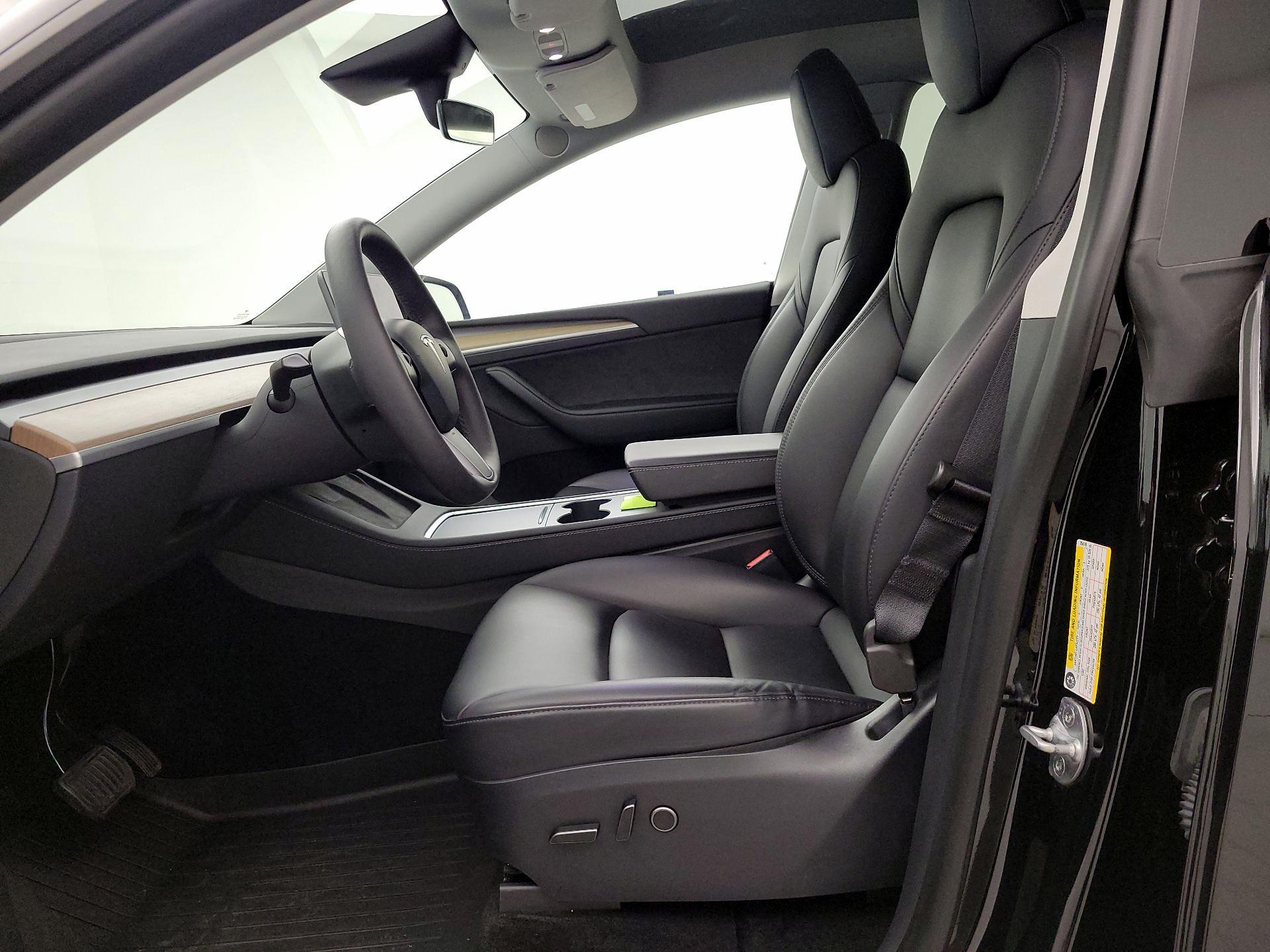 Thumbnail: 2023 Tesla Model Y - 11