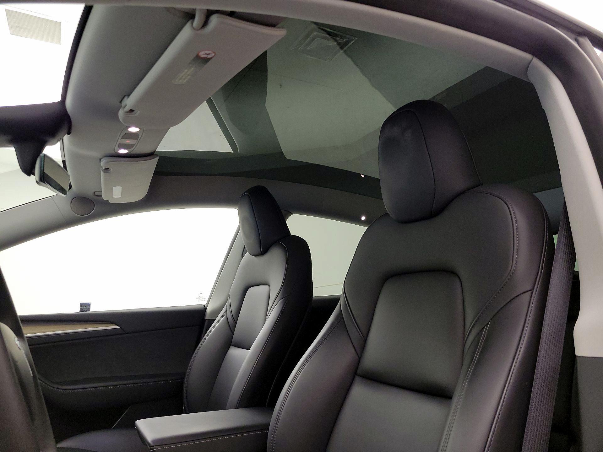 Thumbnail: 2023 Tesla Model Y - 18