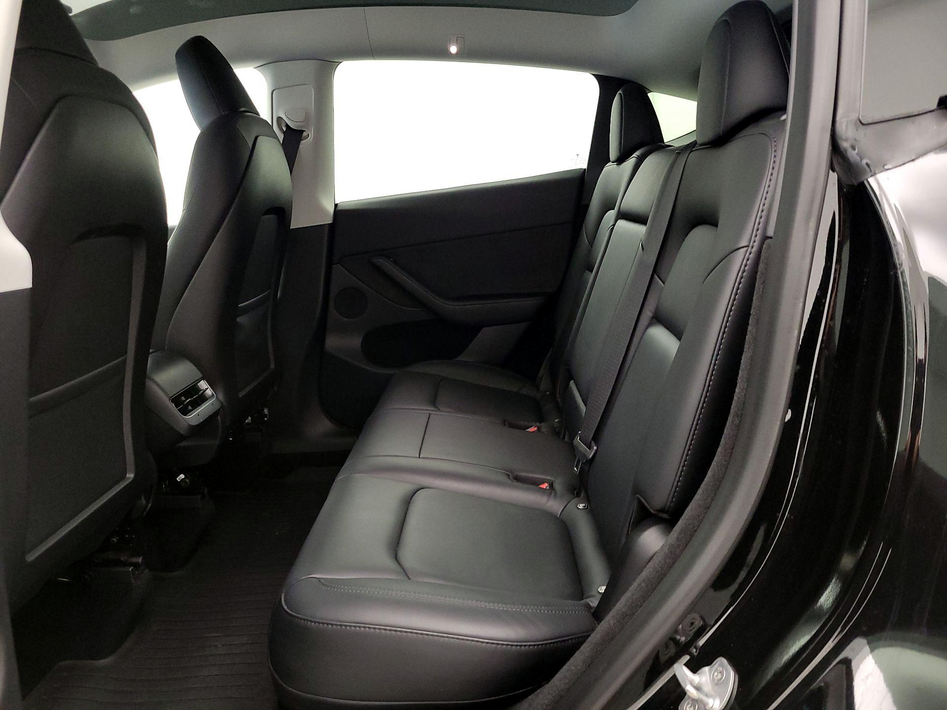 Thumbnail: 2023 Tesla Model Y - 19