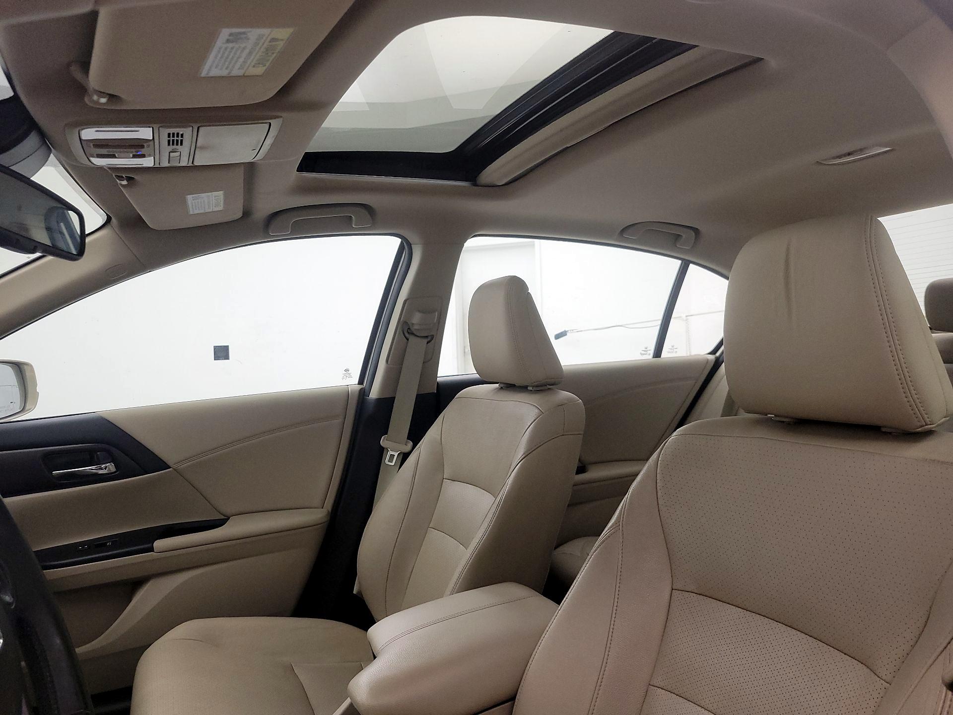 Thumbnail: 2015 Honda Accord - 19