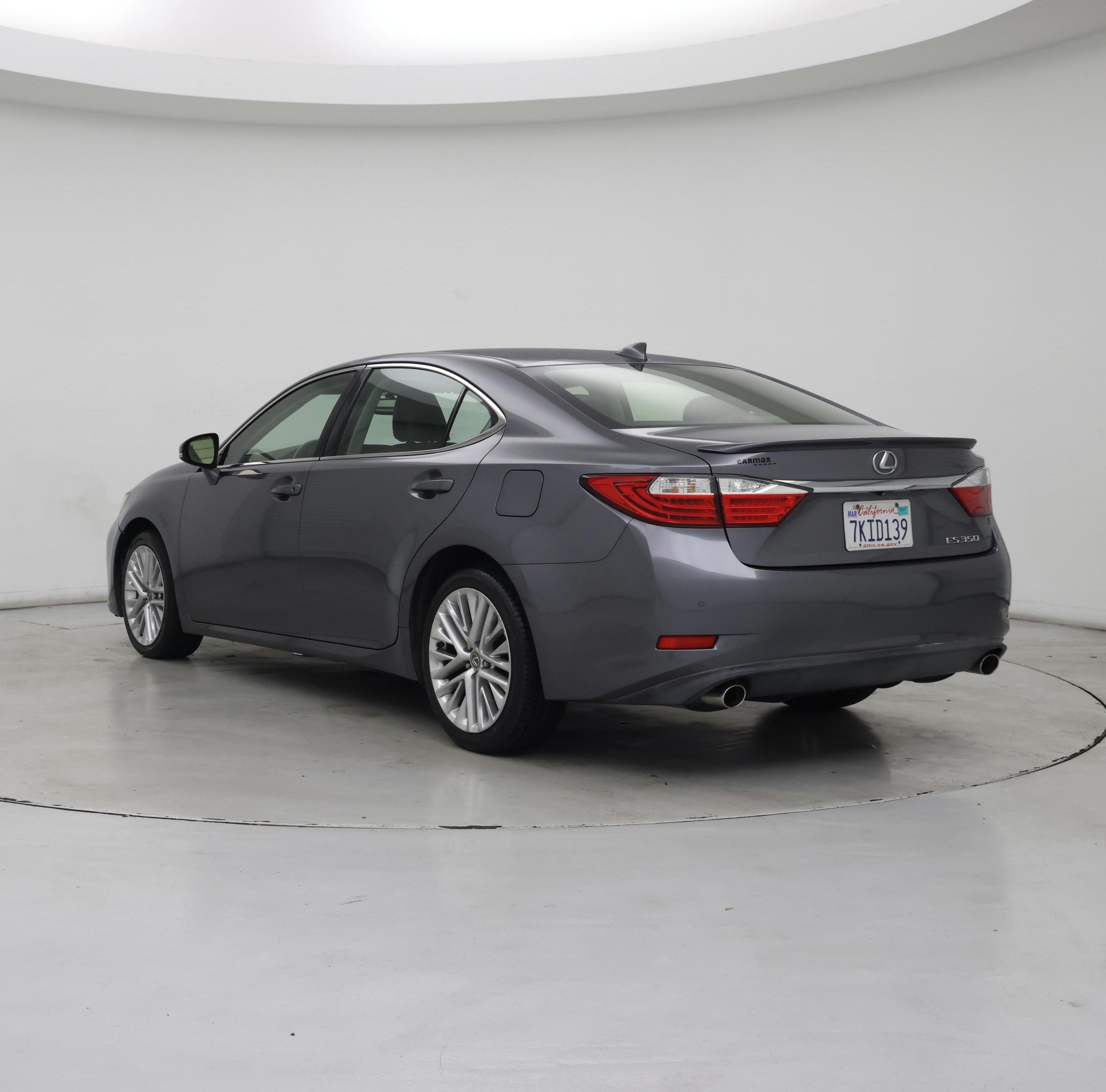 Thumbnail: 2015 Lexus ES - 2