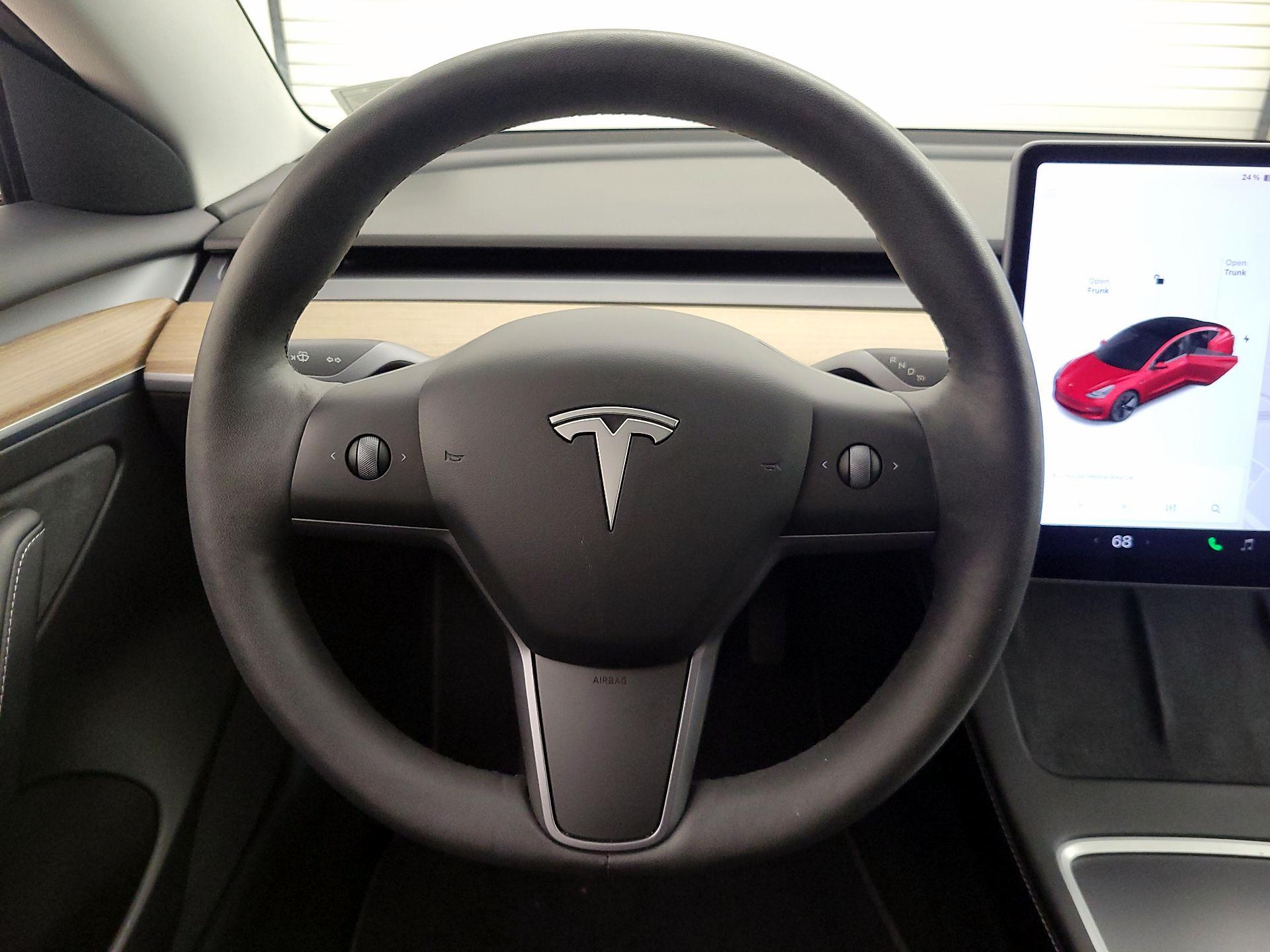 Thumbnail: 2021 Tesla Model 3 - 10