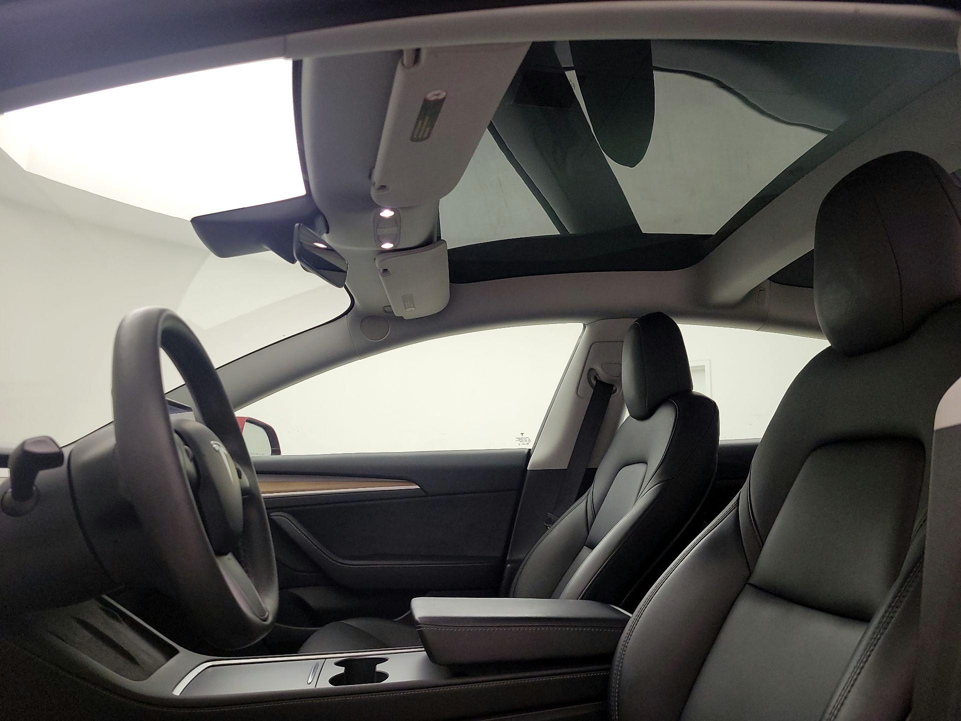 Thumbnail: 2021 Tesla Model 3 - 18