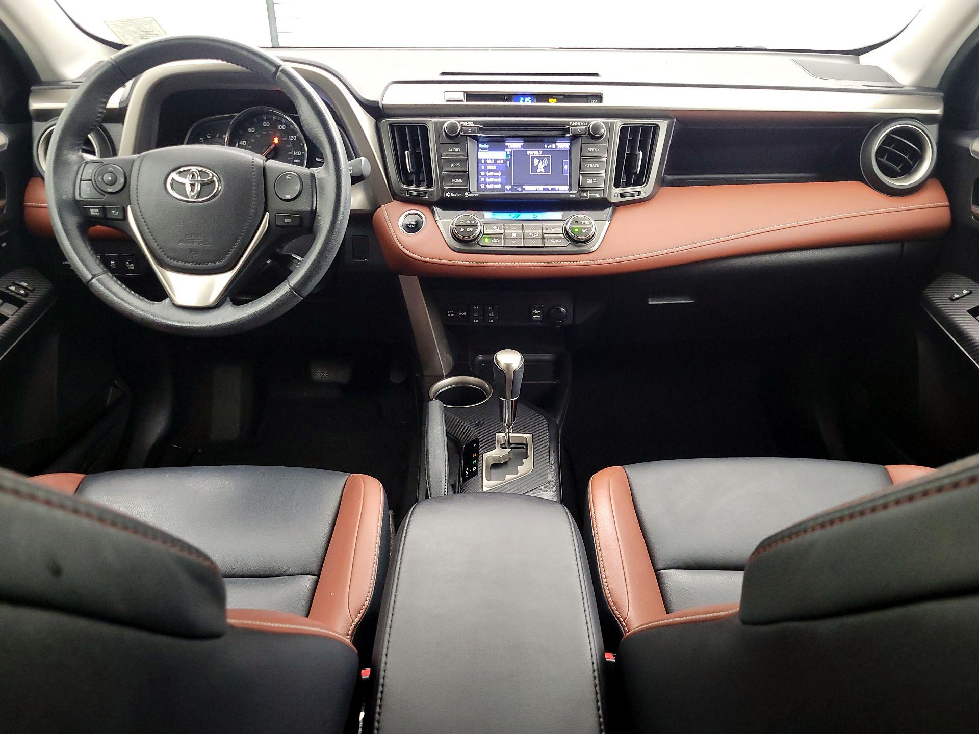 Thumbnail: 2015 Toyota RAV4 - 9