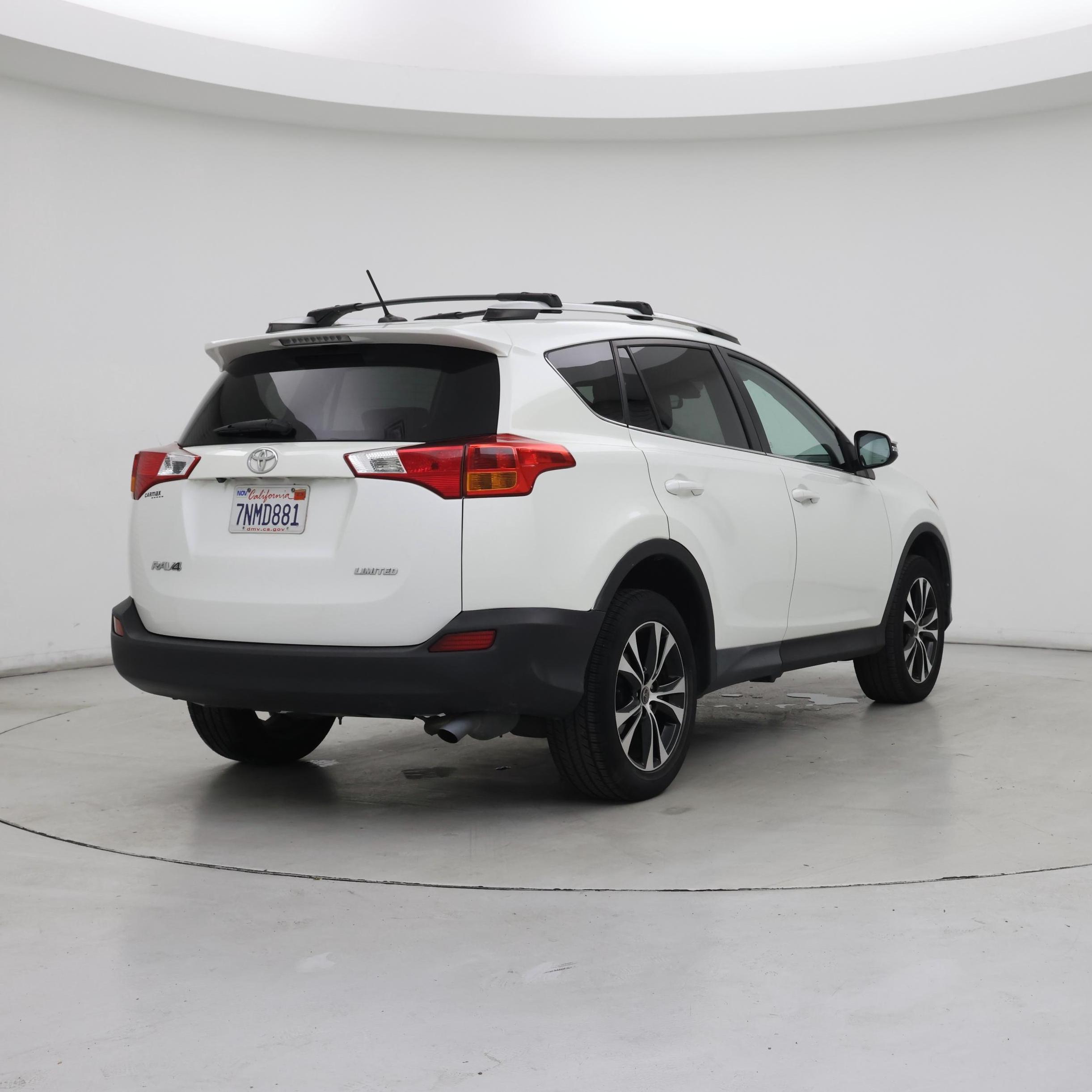 Thumbnail: 2015 Toyota RAV4 - 8