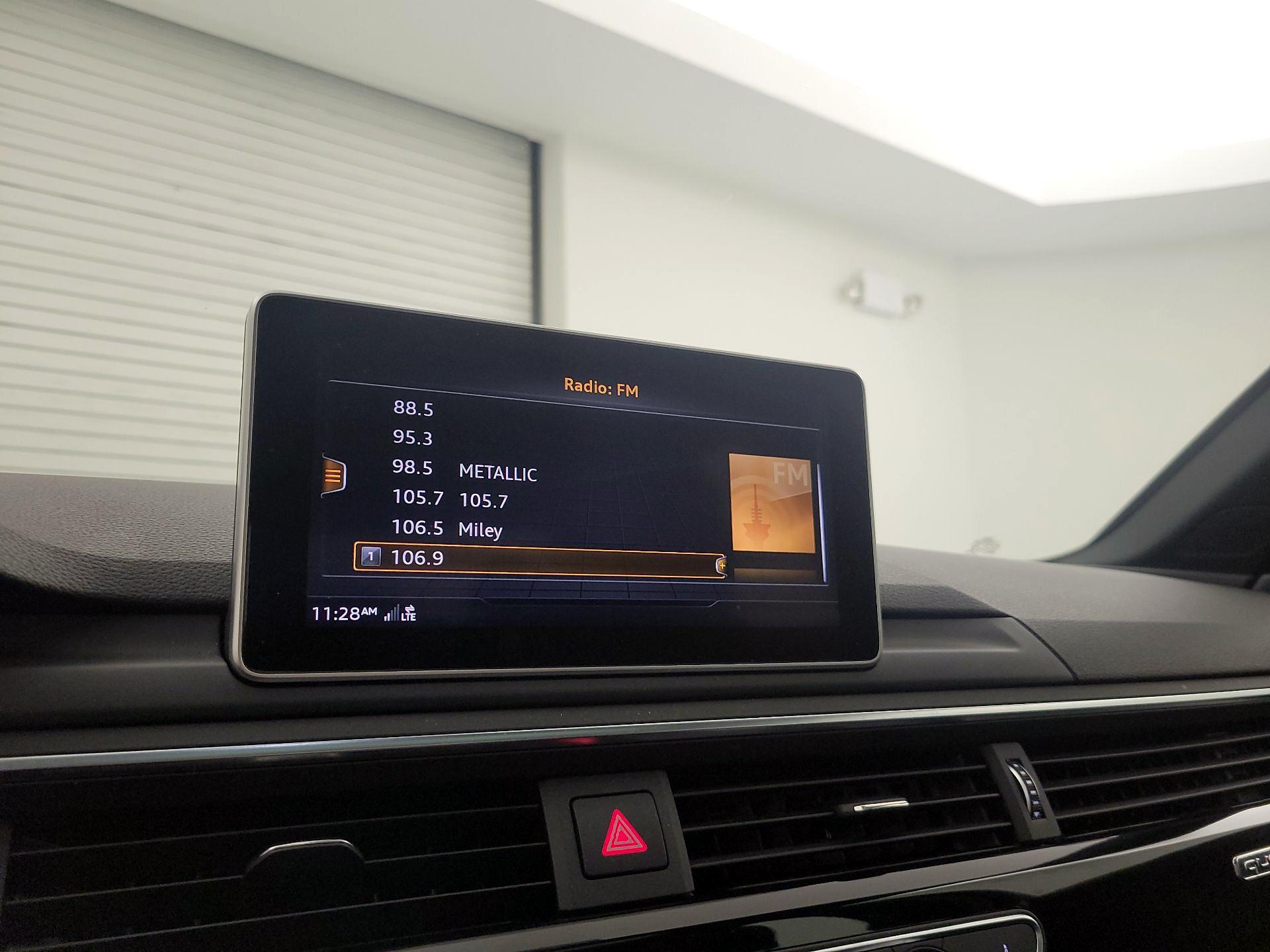 Thumbnail: 2019 Audi A4 - 16