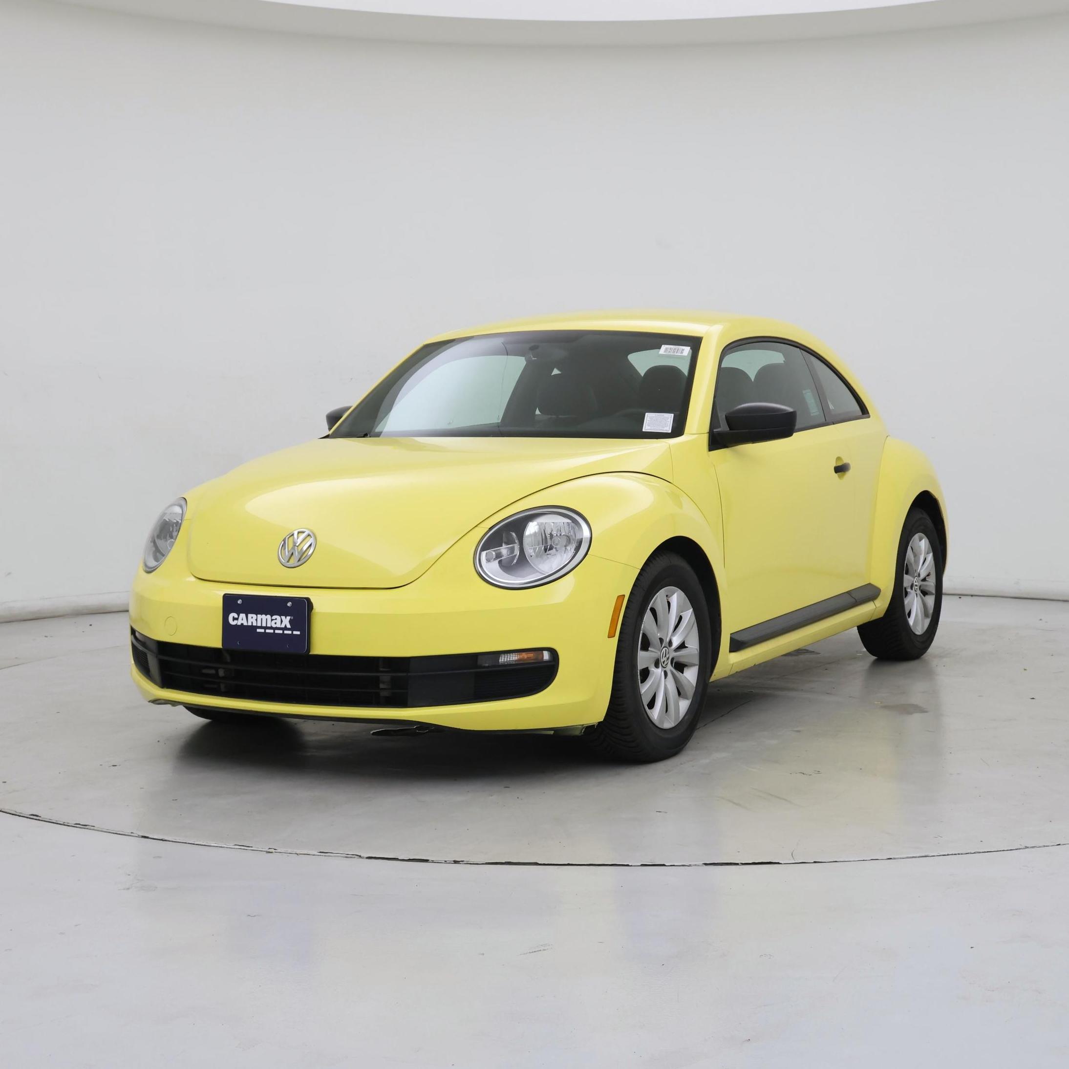 Thumbnail: 2016 Volkswagen Beetle - 4