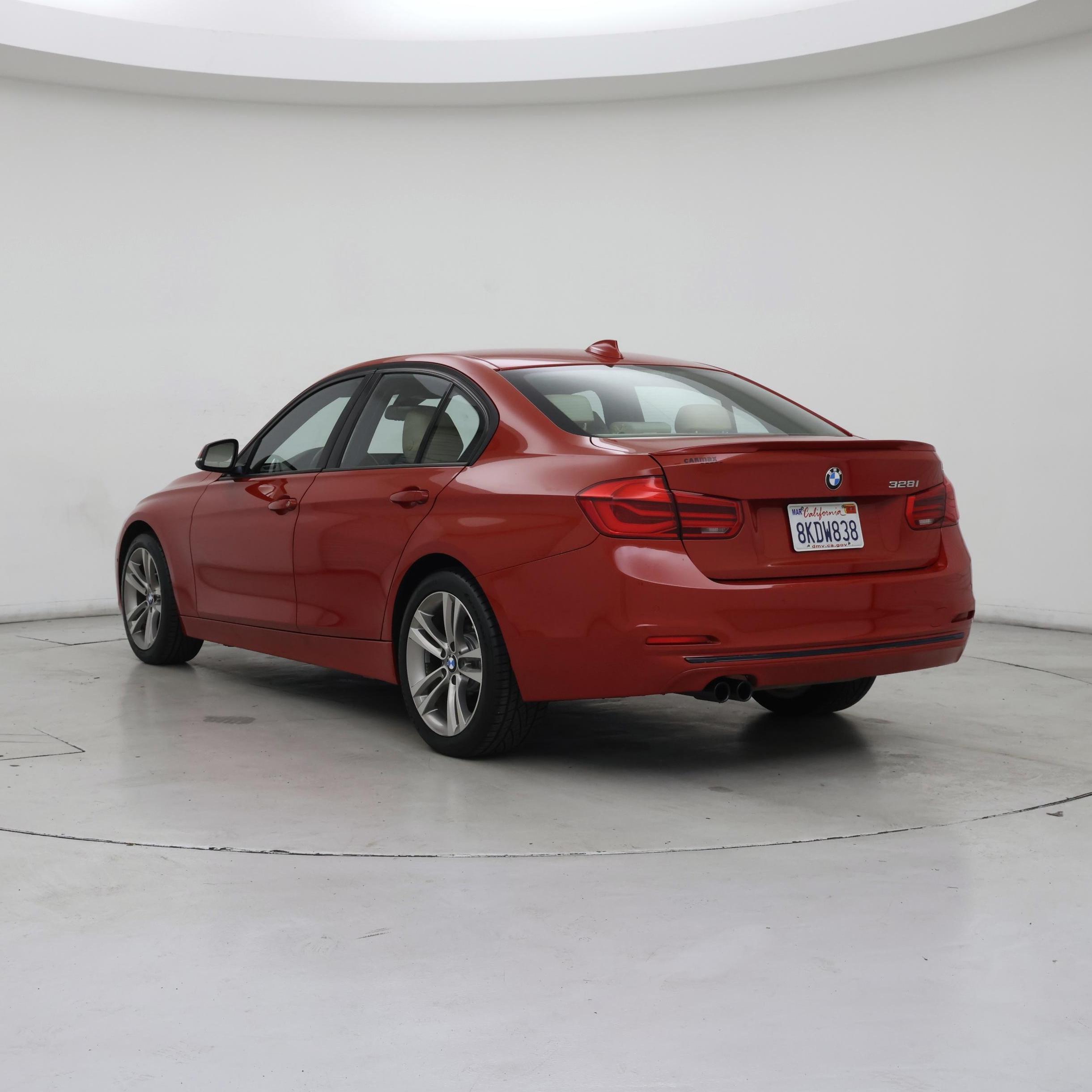 Thumbnail: 2016 BMW 3 Series - 2