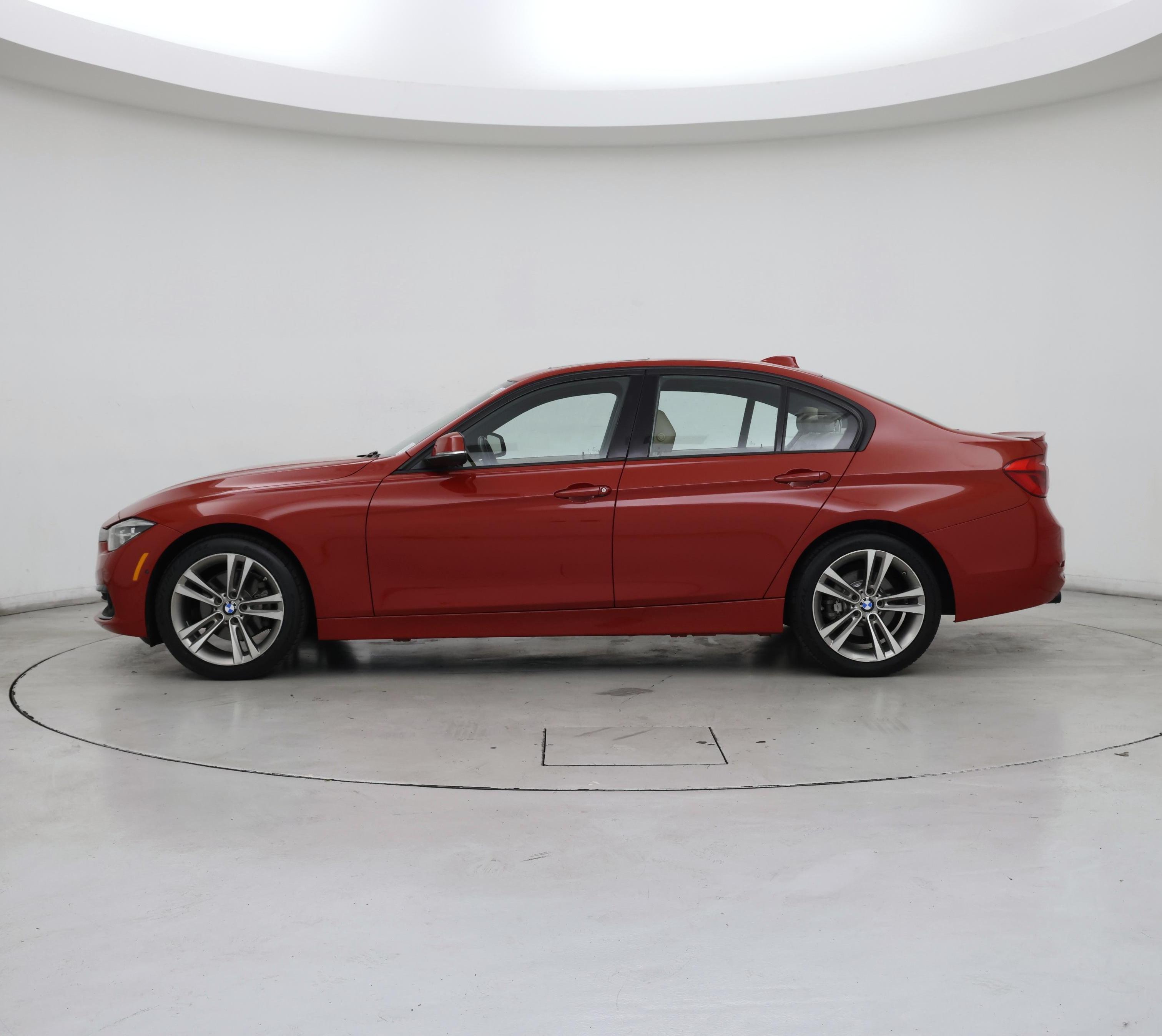 Thumbnail: 2016 BMW 3 Series - 3