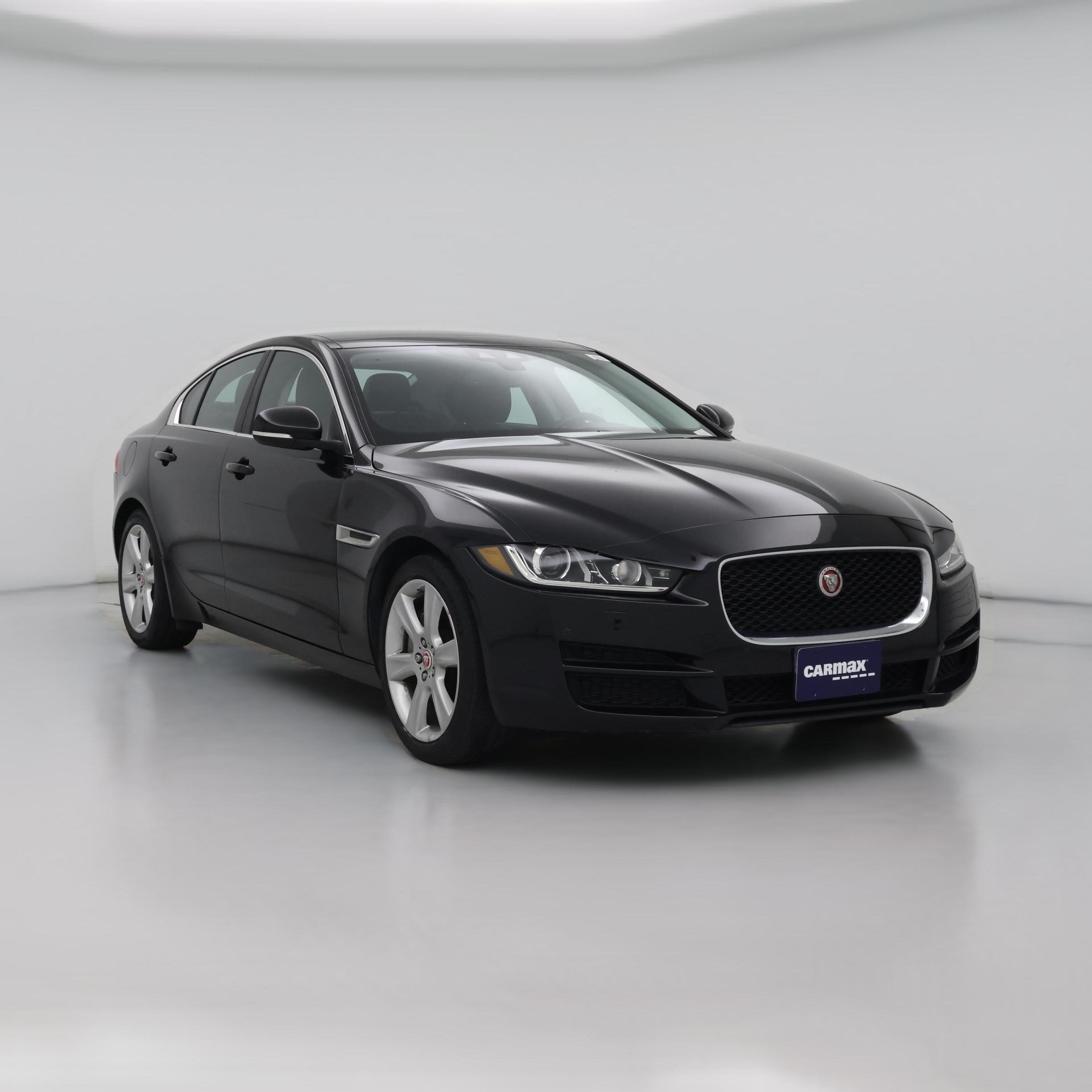 Thumbnail: 2017 Jaguar XE - 1