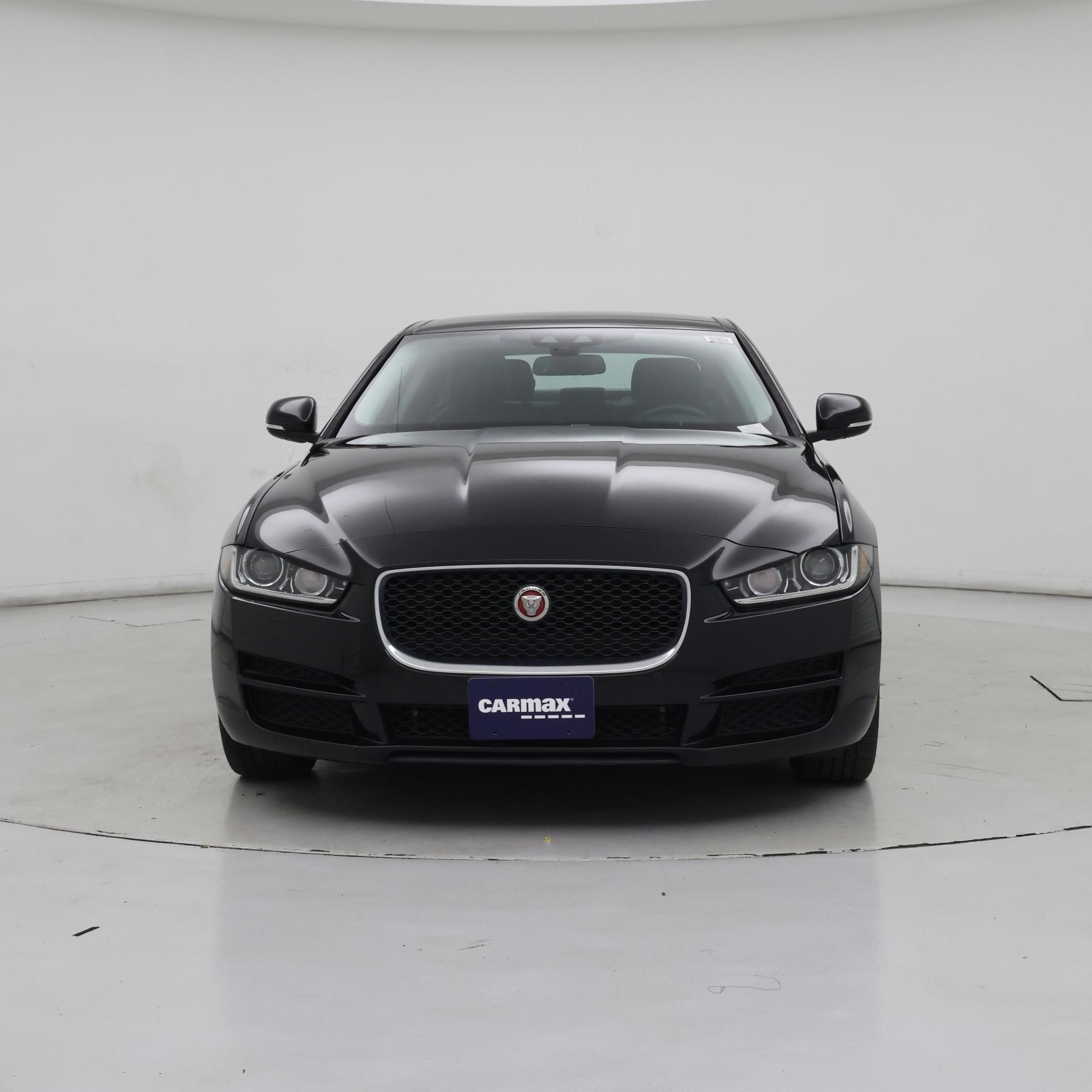 Thumbnail: 2017 Jaguar XE - 5