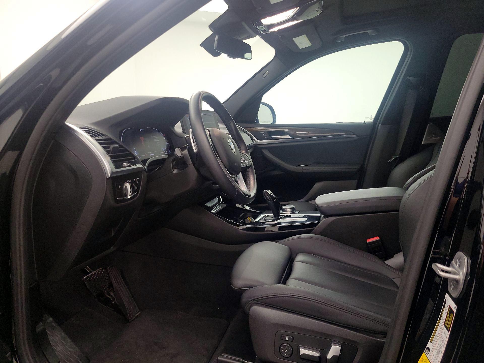 Thumbnail: 2021 BMW X3 - 11
