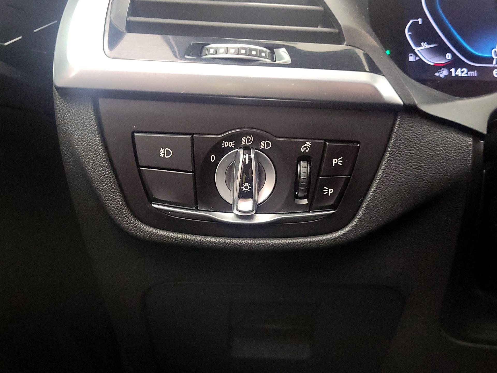 Thumbnail: 2021 BMW X3 - 13