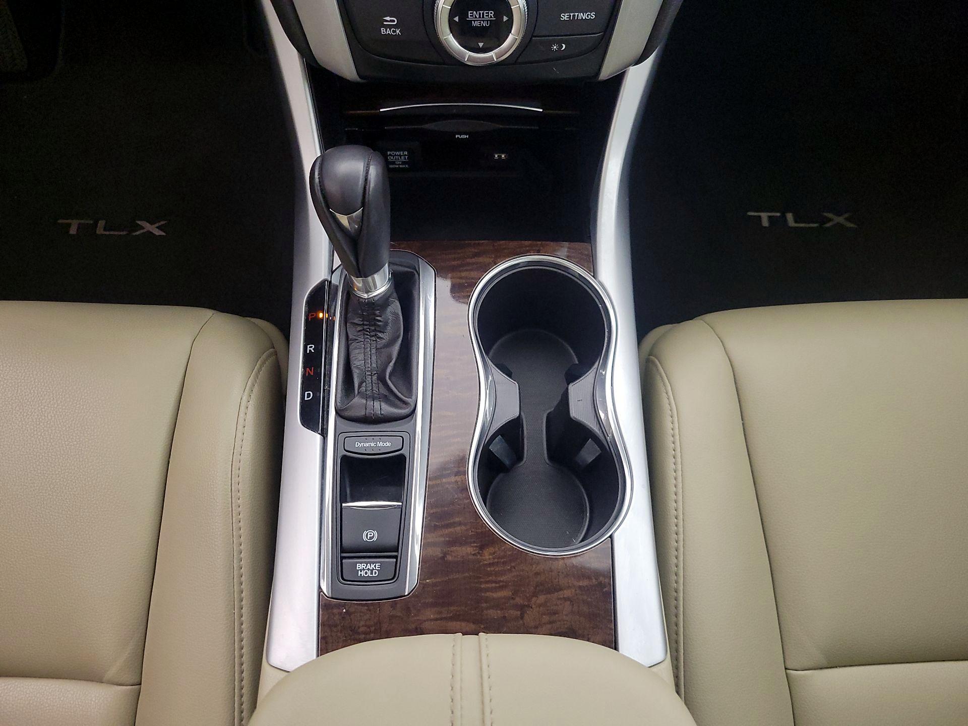 Thumbnail: 2018 Acura TLX - 17