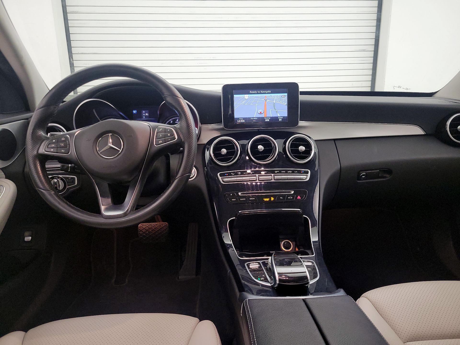 Thumbnail: 2016 Mercedes-Benz C-Class - 9