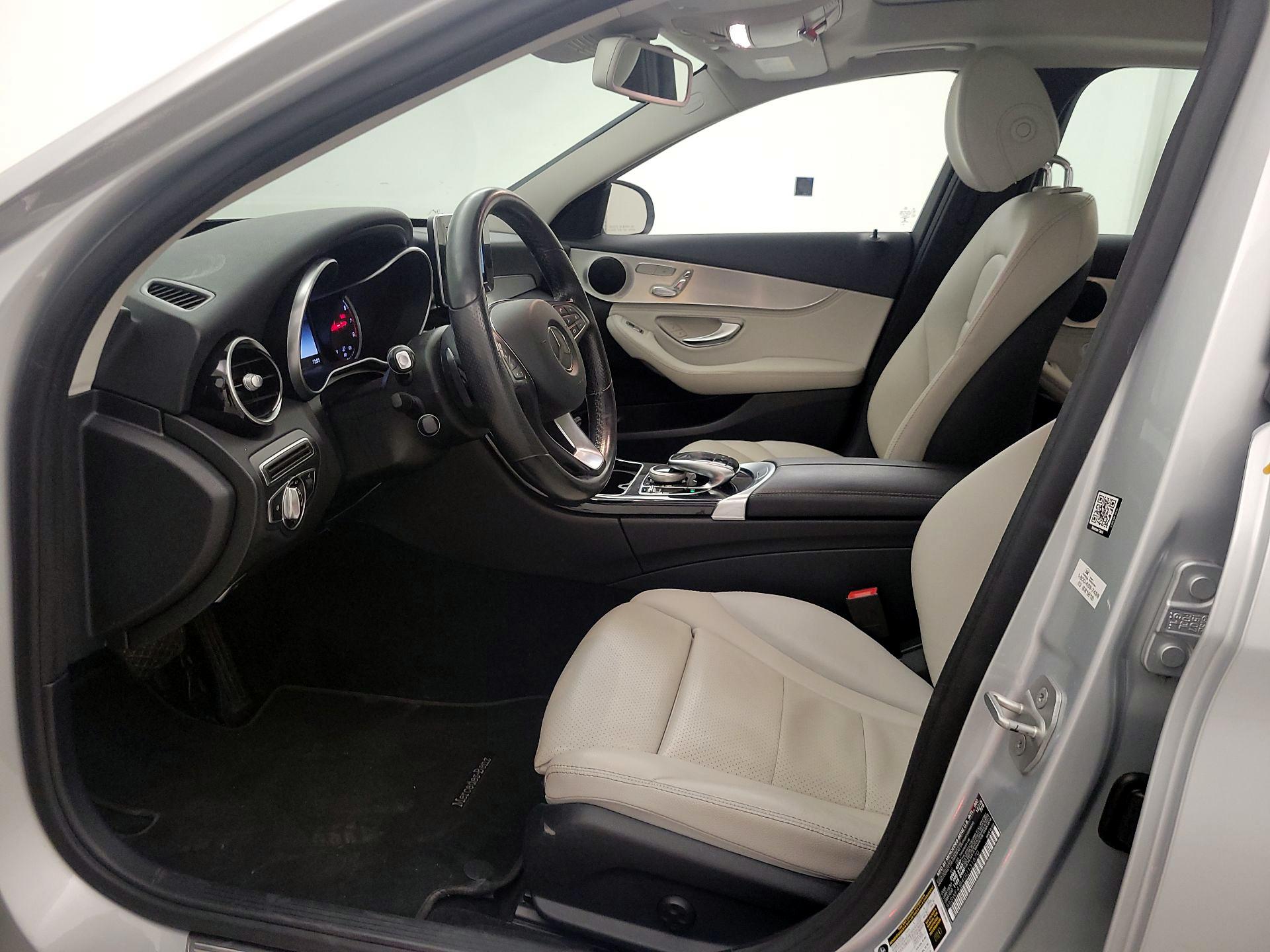 Thumbnail: 2016 Mercedes-Benz C-Class - 11