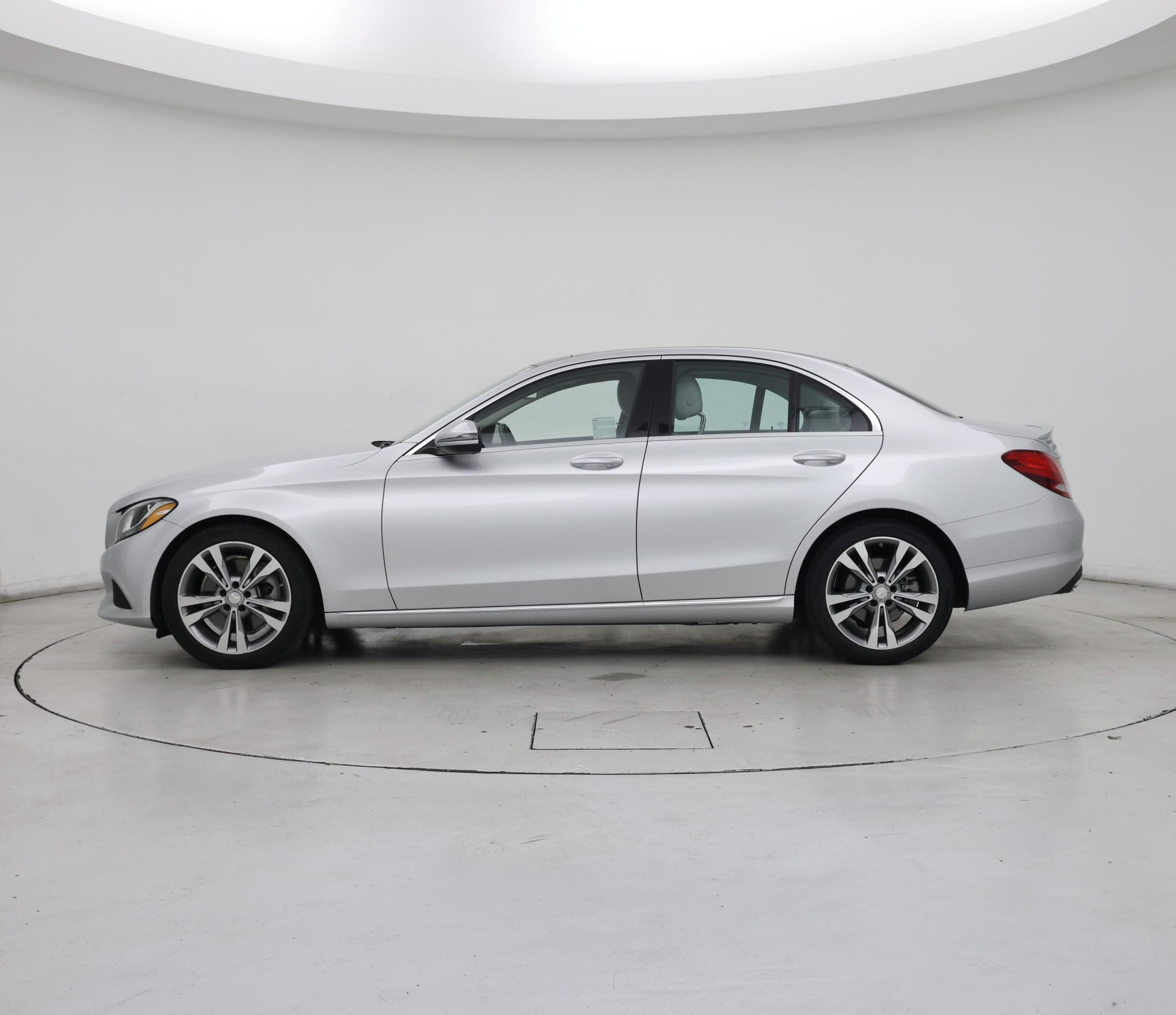 Thumbnail: 2016 Mercedes-Benz C-Class - 3