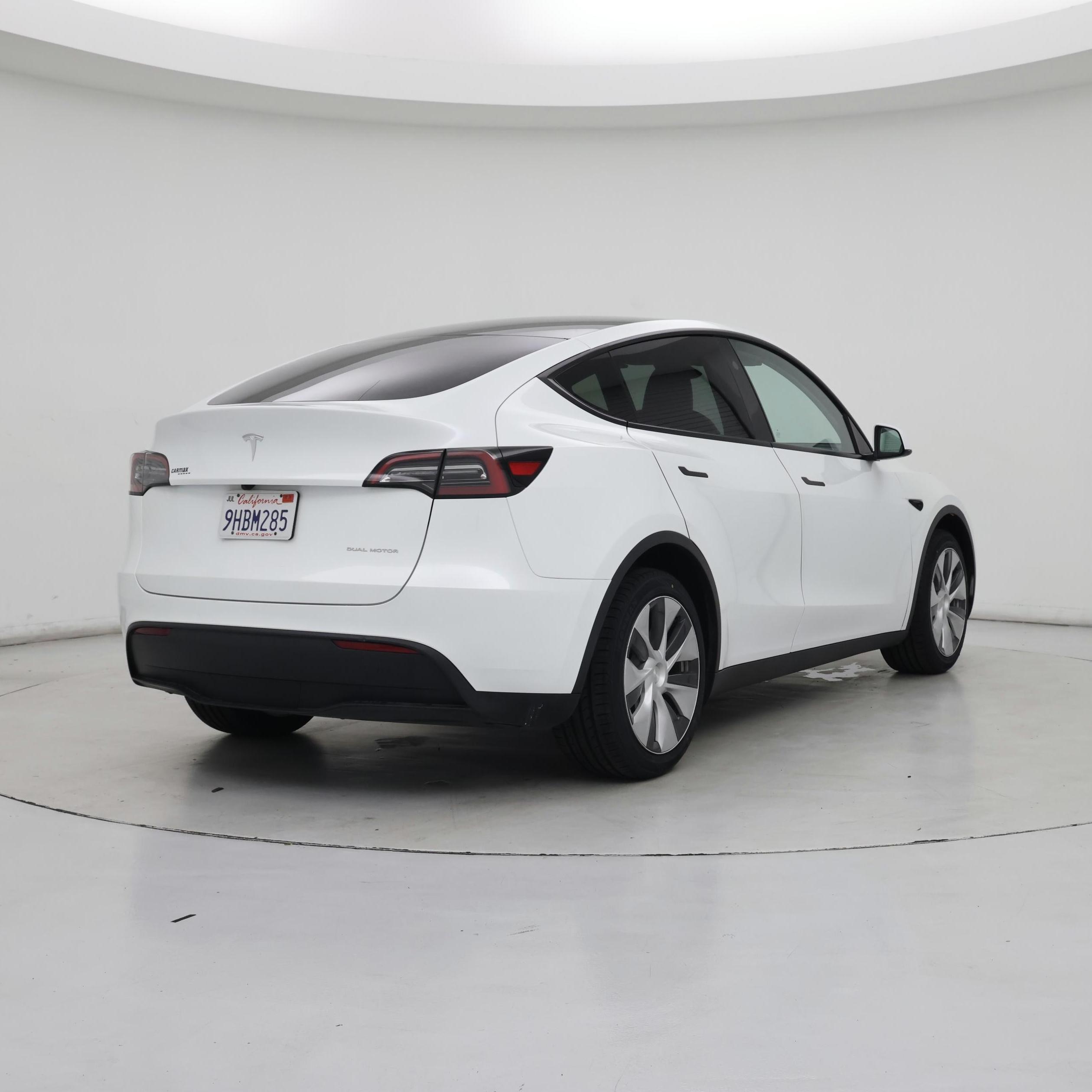 Thumbnail: 2023 Tesla Model Y - 8